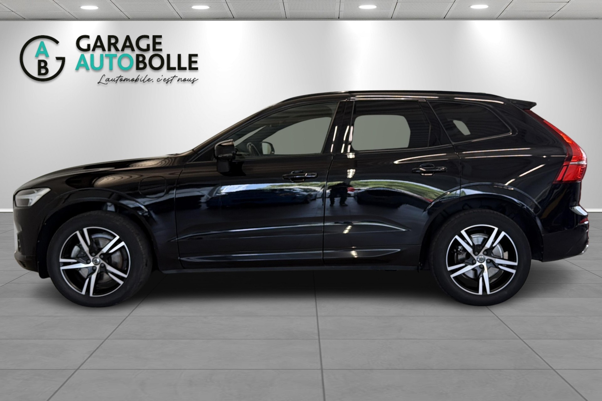 VOLVO XC60 T8 eAWD R-Design Geartronic-image-6