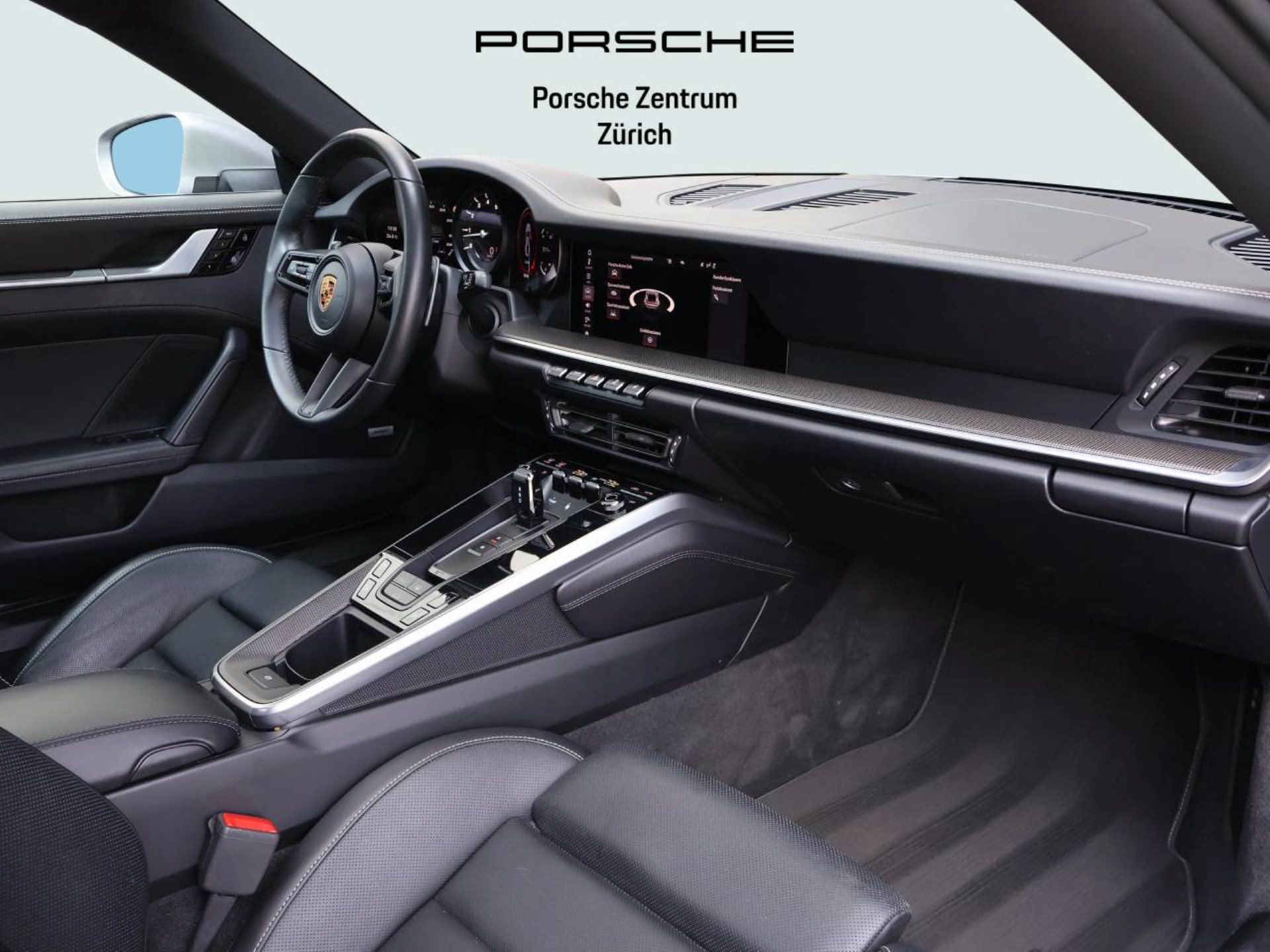 PORSCHE 911 Carrera 4S-image-12
