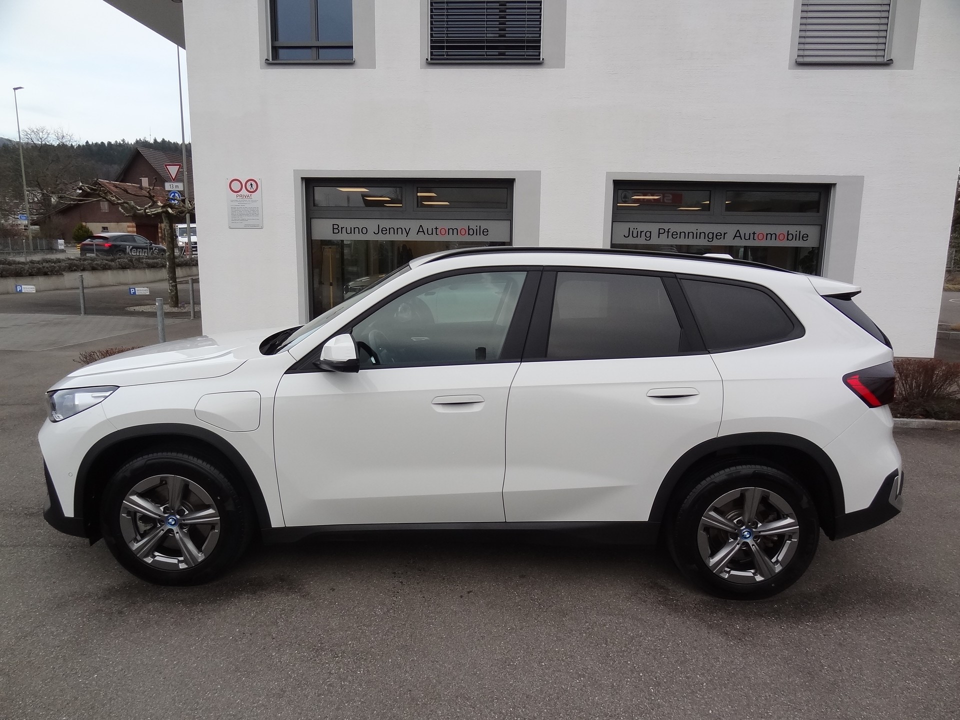 BMW X1 xDrive 30e-image-1