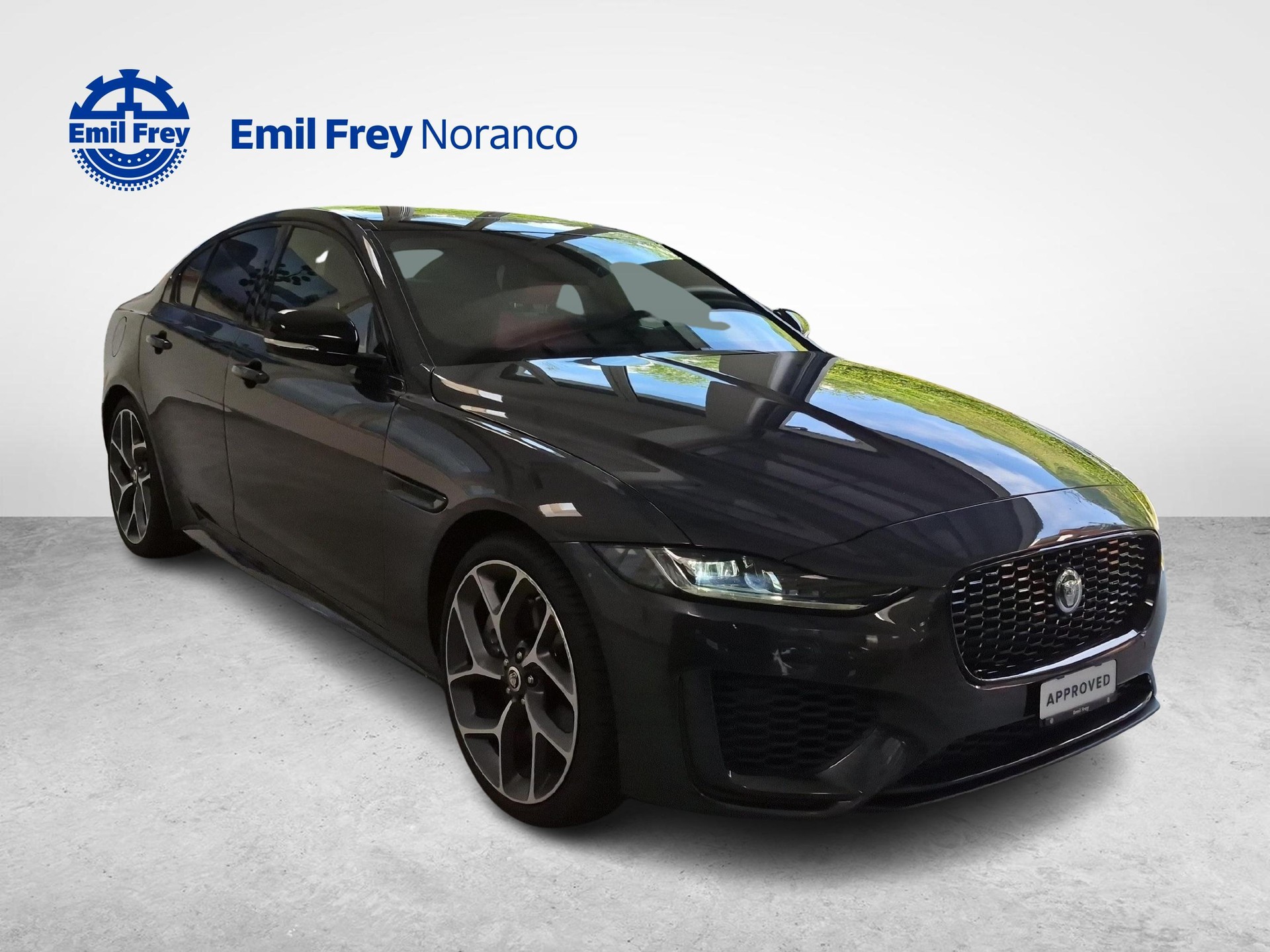 JAGUAR XE 2.0 T 300 Sport AWD - Gancio traino elettrico & Ruote invernali inclusi-image-2