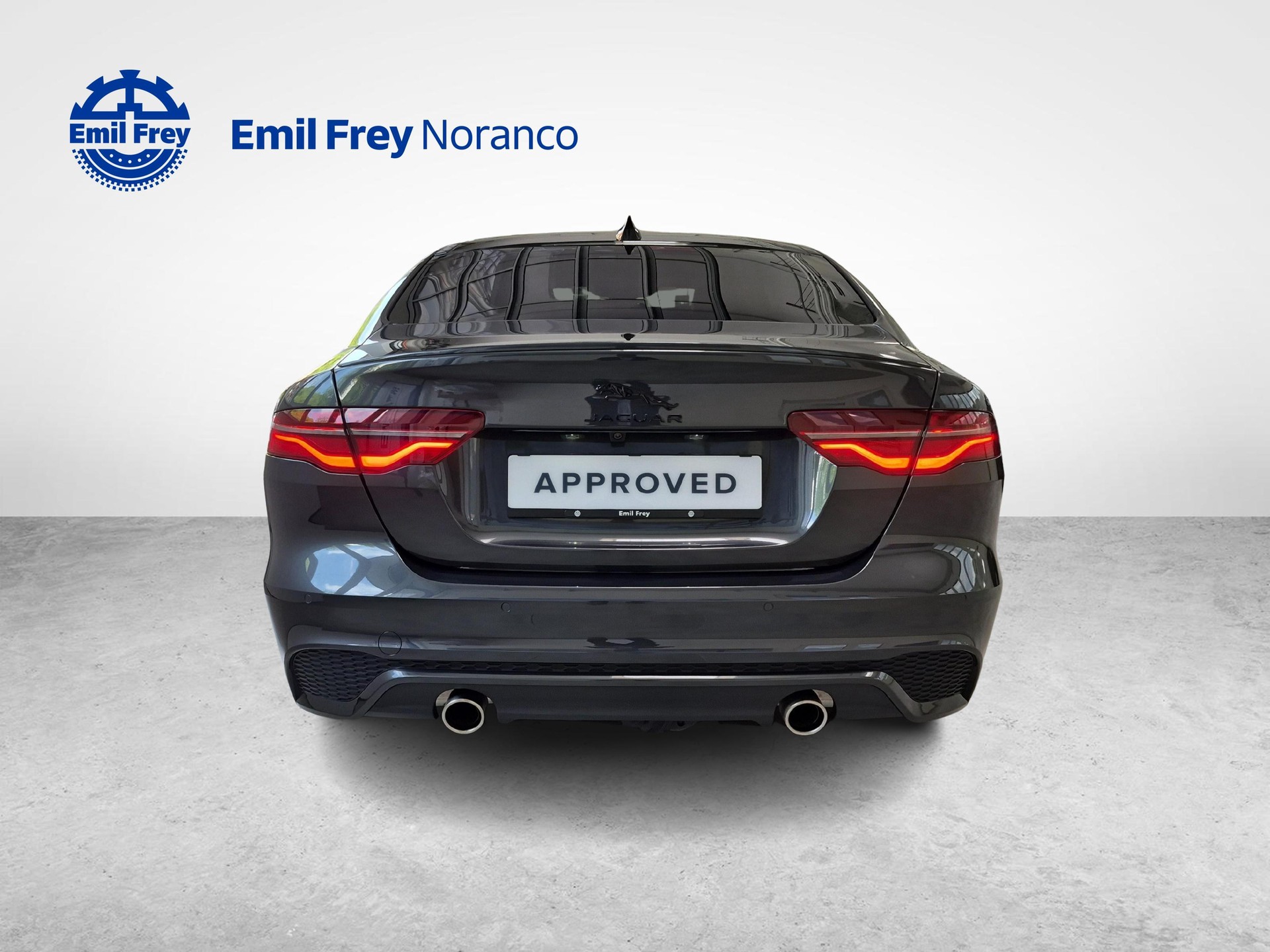 JAGUAR XE 2.0 T 300 Sport AWD - Gancio traino elettrico & Ruote invernali inclusi-image-3