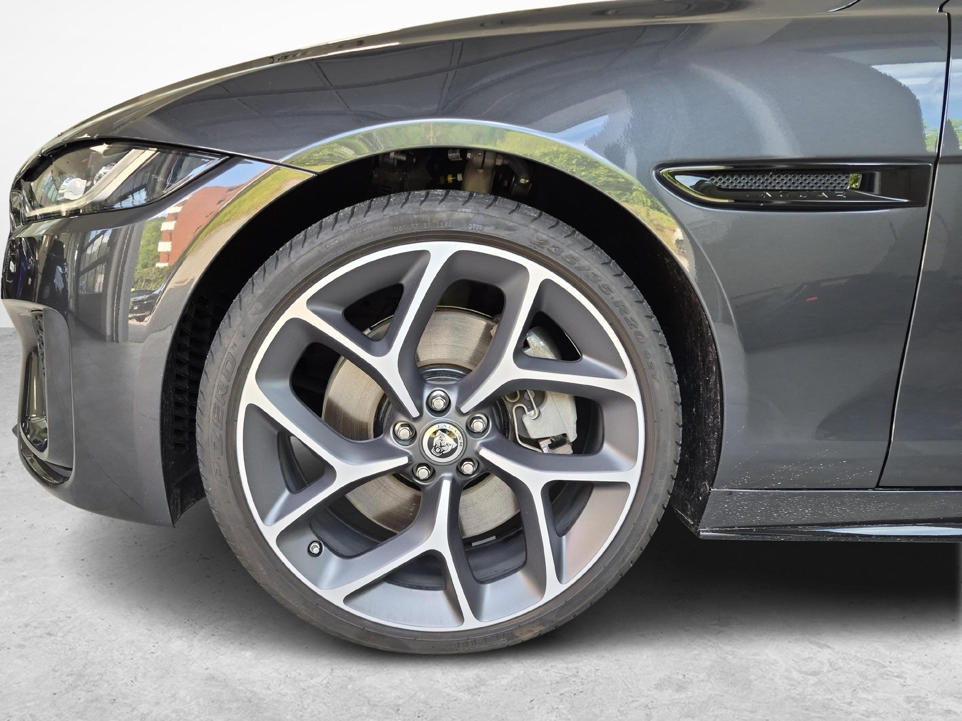 JAGUAR XE 2.0 T 300 Sport AWD - Gancio traino elettrico & Ruote invernali inclusi-image-16