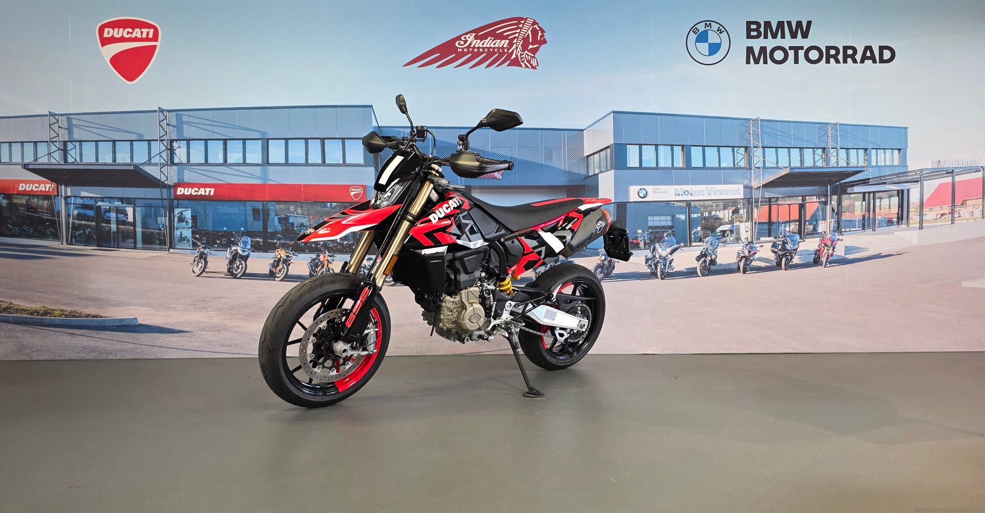 DUCATI Hypermotard 698 Mono RVE-showroom-element-2