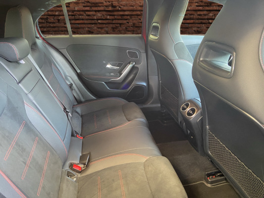 MERCEDES-BENZ A 250 4Matic 8G-DCT-image-12