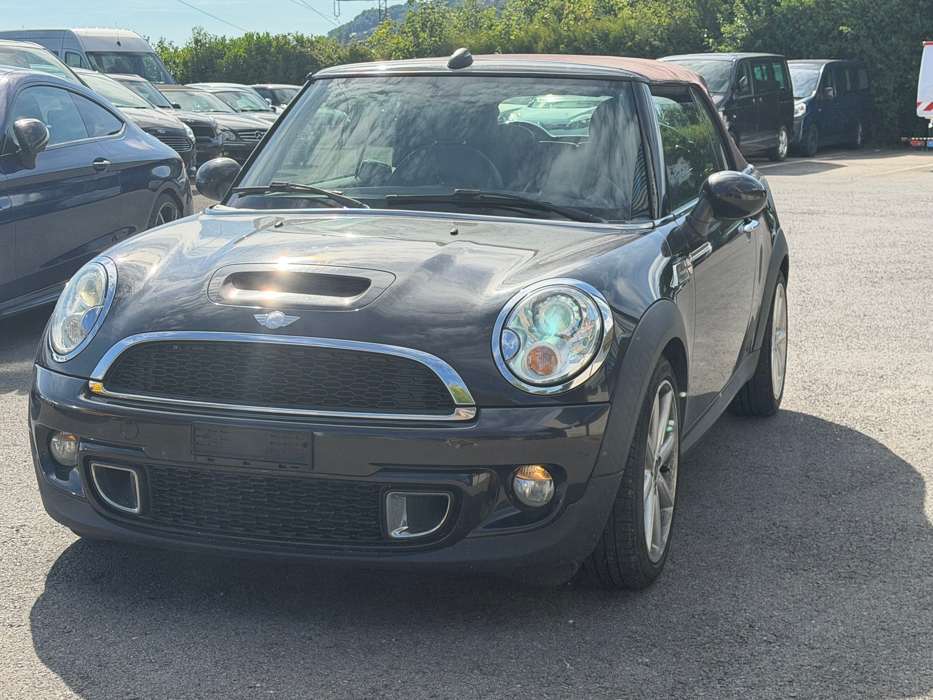 MINI Cooper SD Cabriolet-image-13