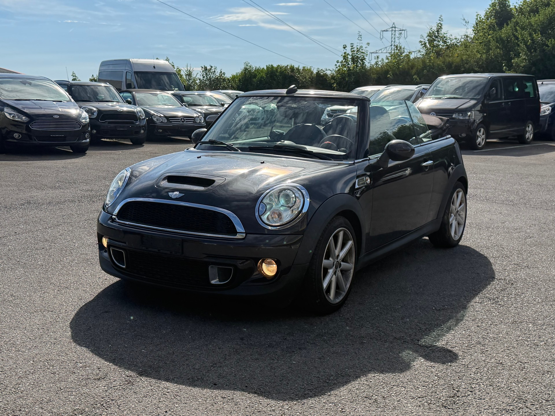 MINI Cooper SD Cabriolet-image-2