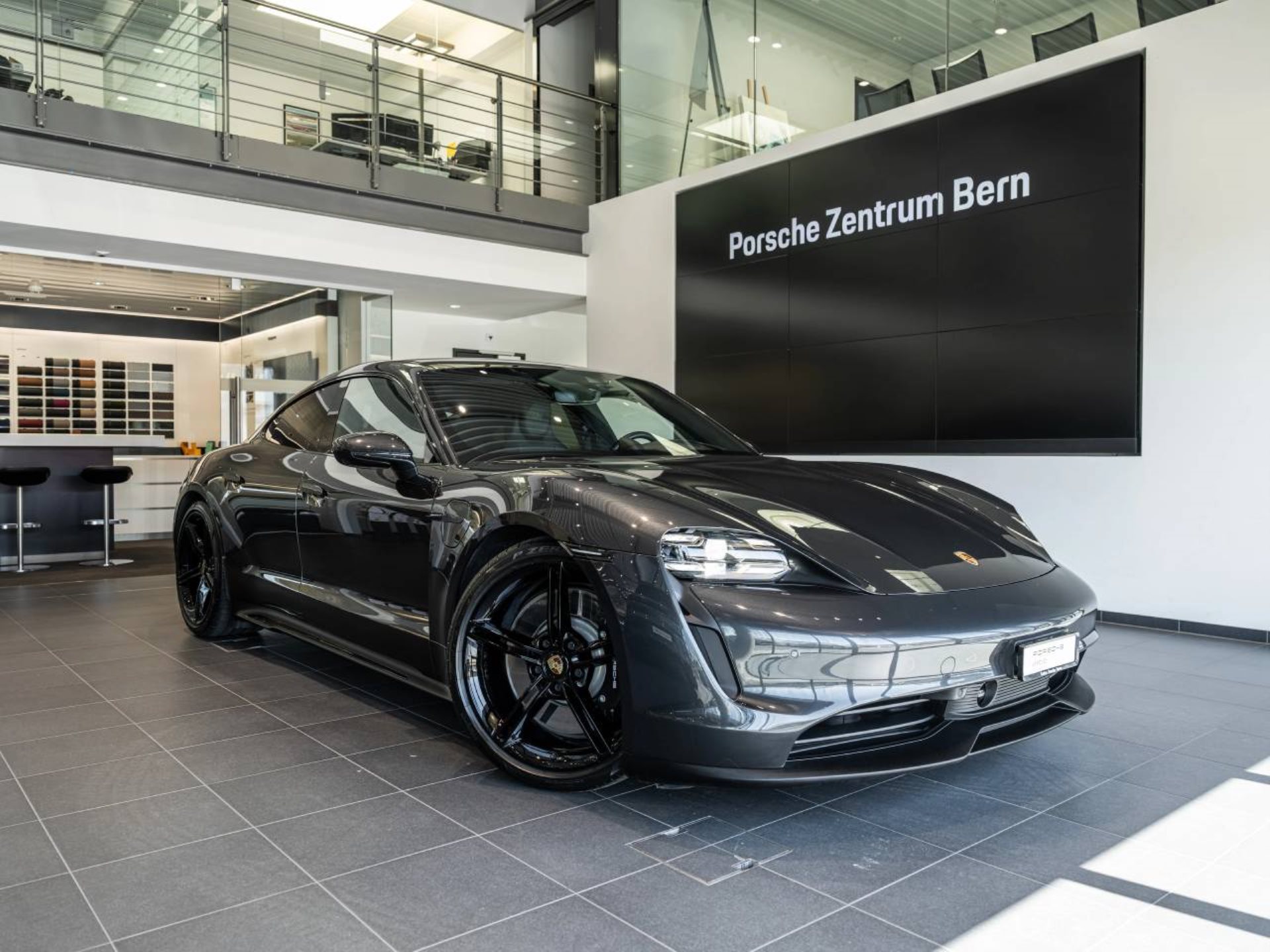PORSCHE Taycan 4S-image-0
