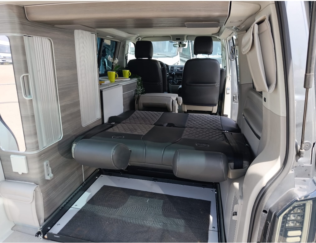 VW T6 California 2.0 Bi-TDI Ocean GREY DSG-image-17
