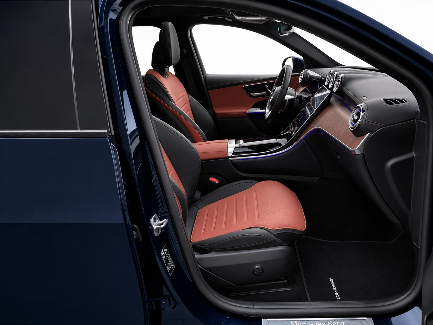 MERCEDES-BENZ GLC 220 d AMG Line 4matic CH FAHRZEUG-image-8