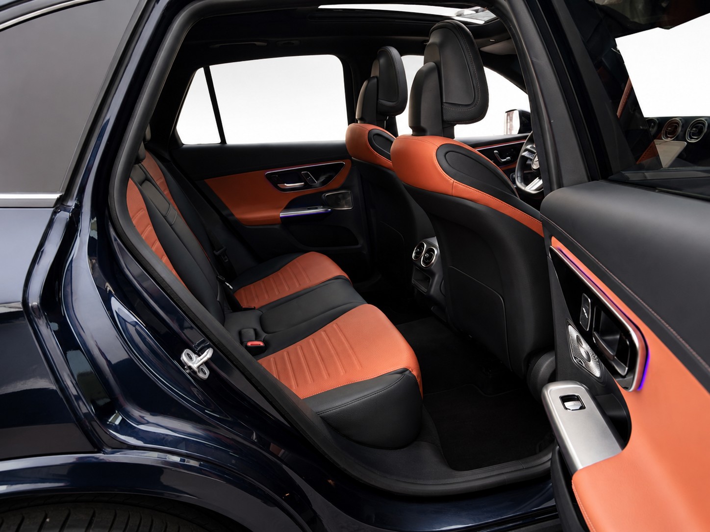 MERCEDES-BENZ GLC 220 d AMG Line 4matic CH FAHRZEUG-image-14