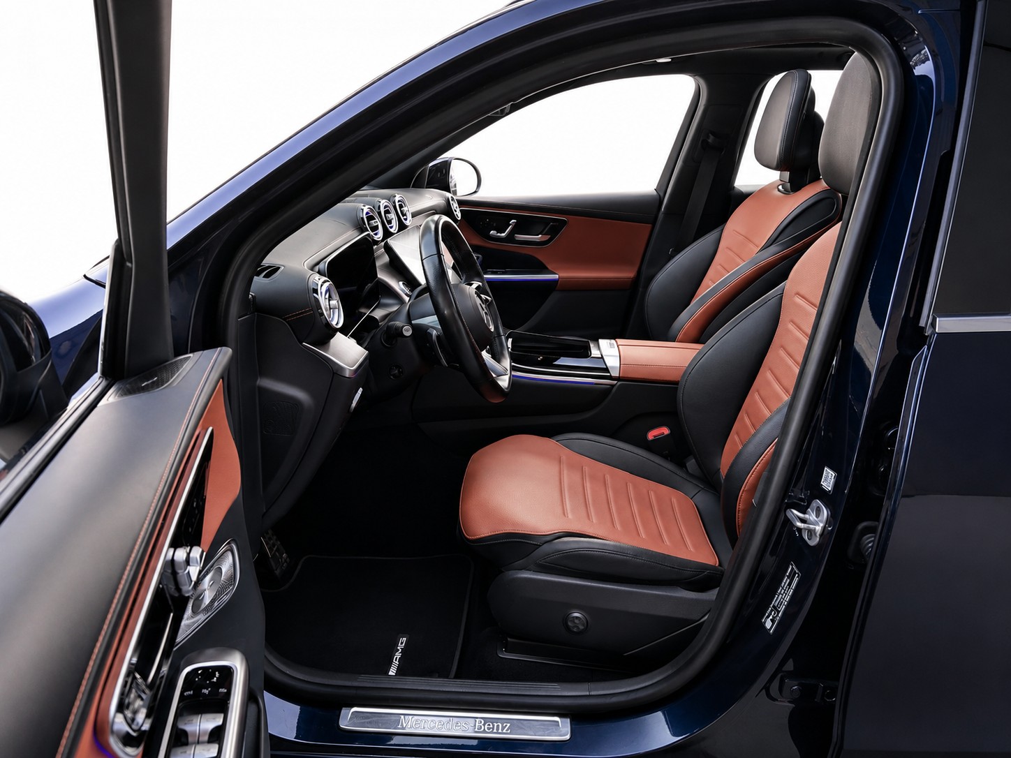 MERCEDES-BENZ GLC 220 d AMG Line 4matic CH FAHRZEUG-image-7