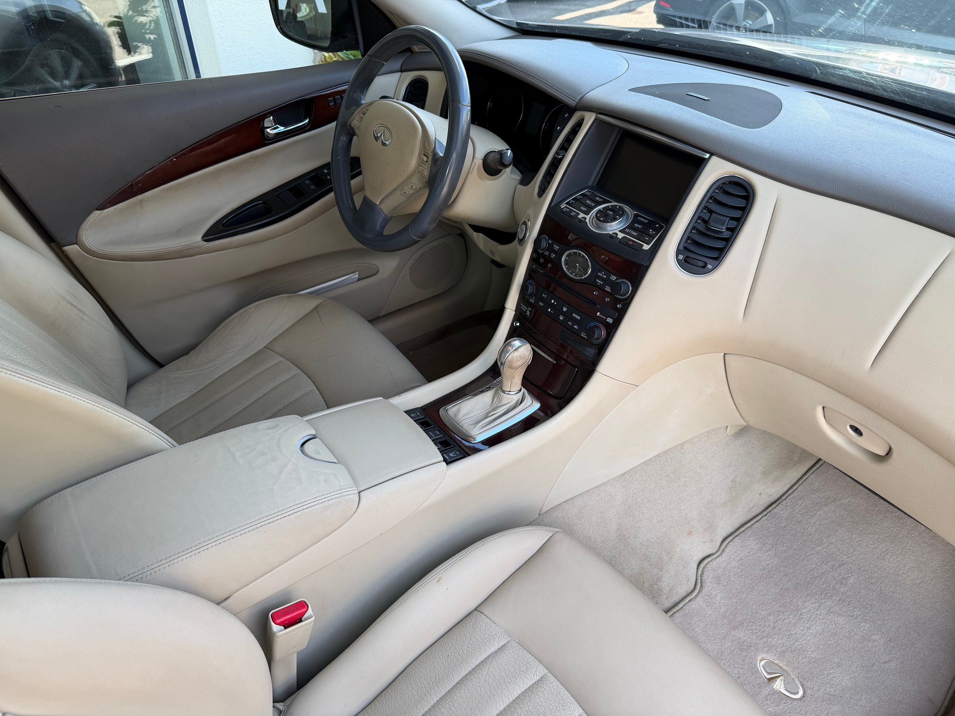 INFINITI EX-image-9
