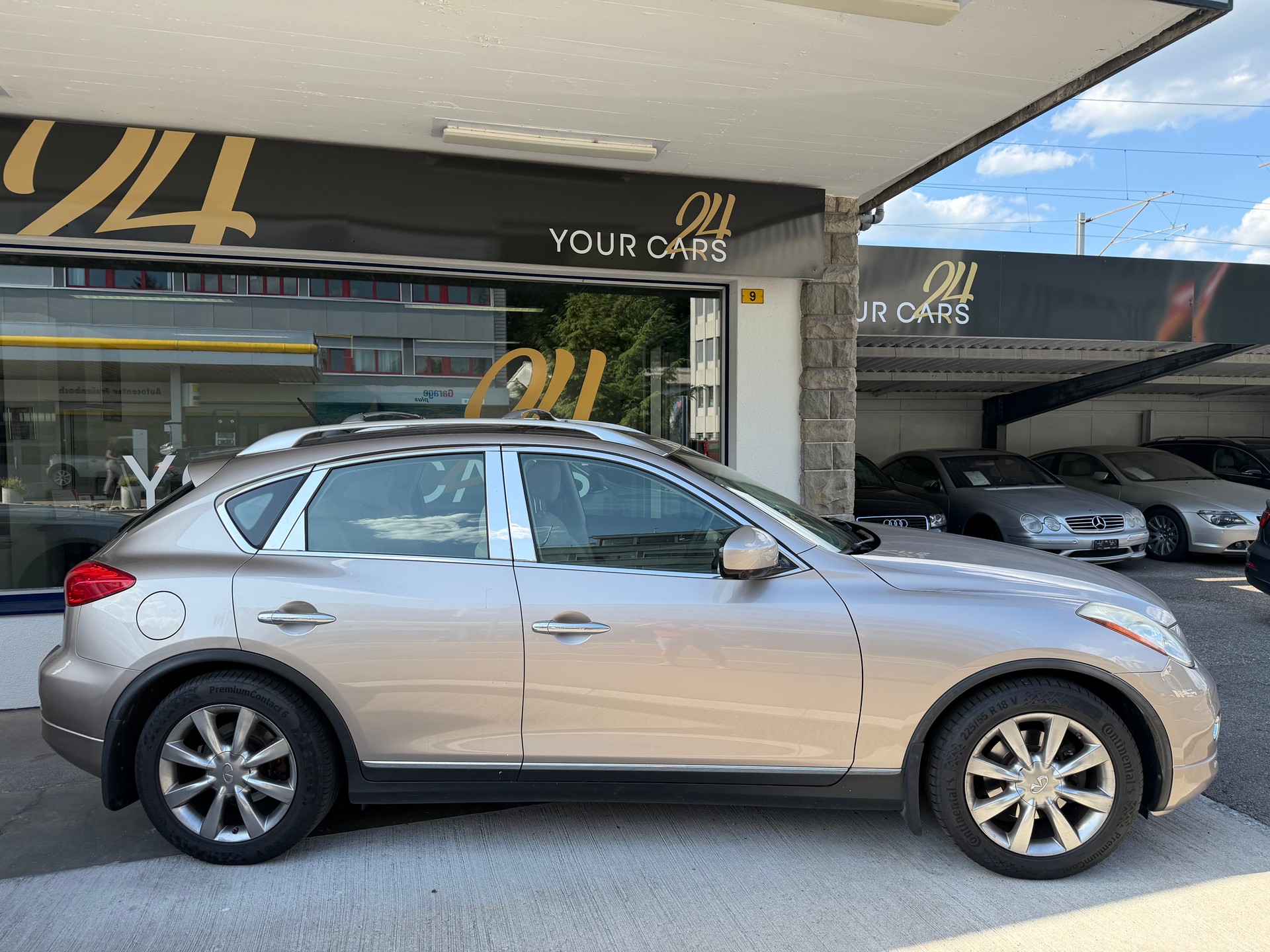 INFINITI EX-image-3