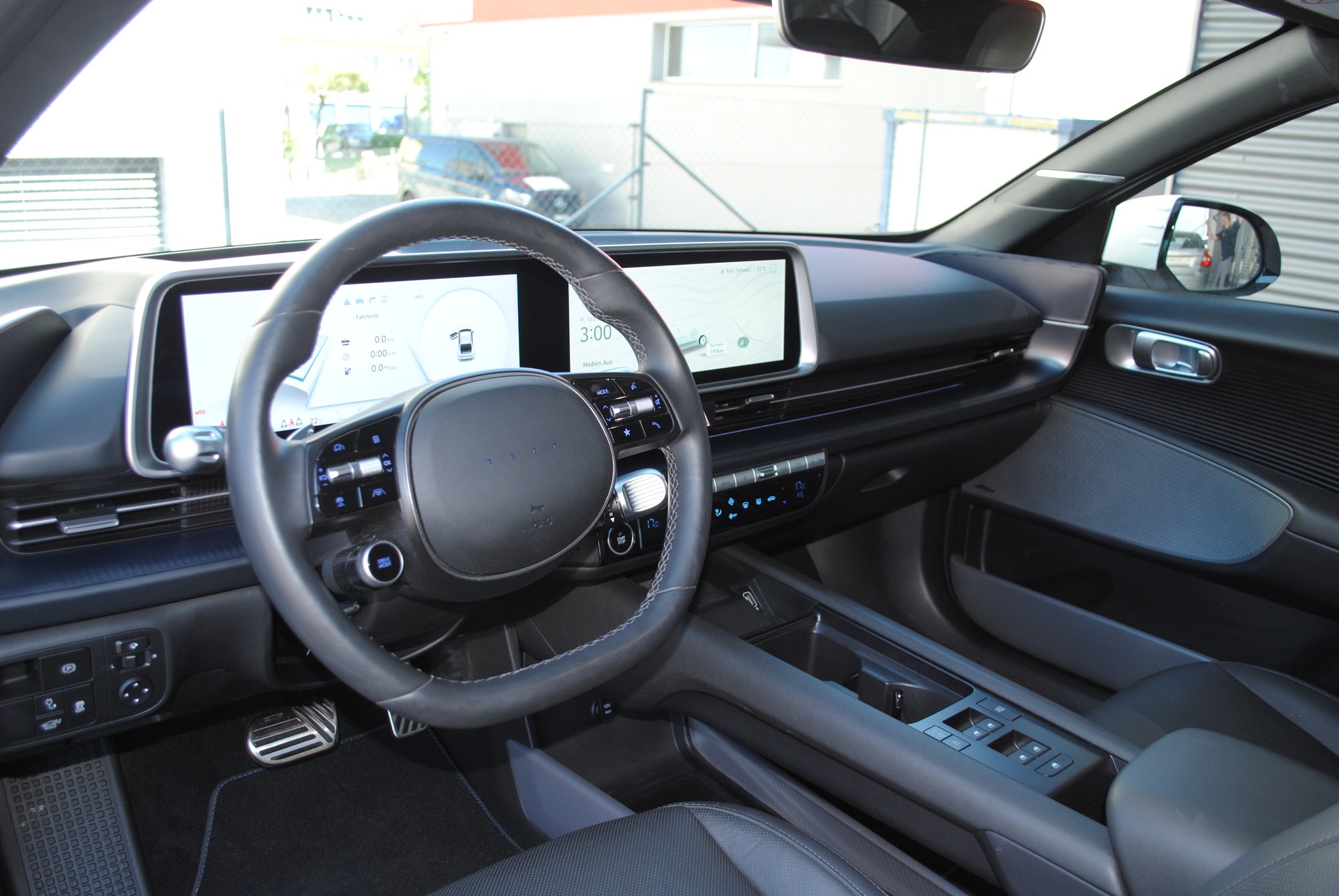 HYUNDAI Ioniq 6 77kWh Launch Edition 2WD-image-10