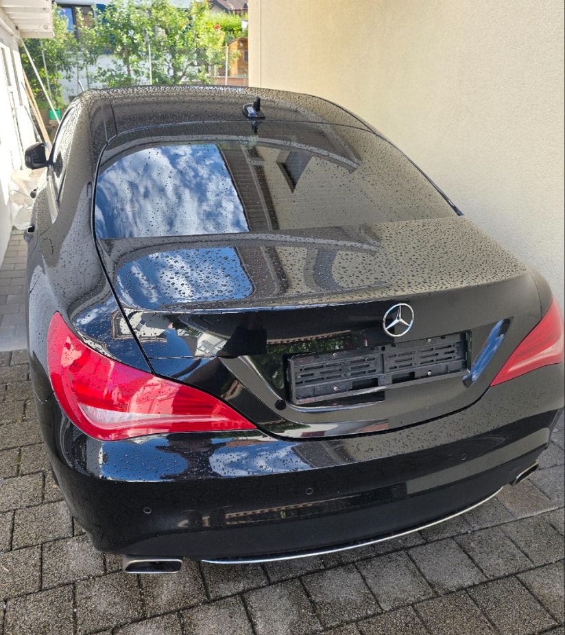 MERCEDES-BENZ CLA 200-image-1