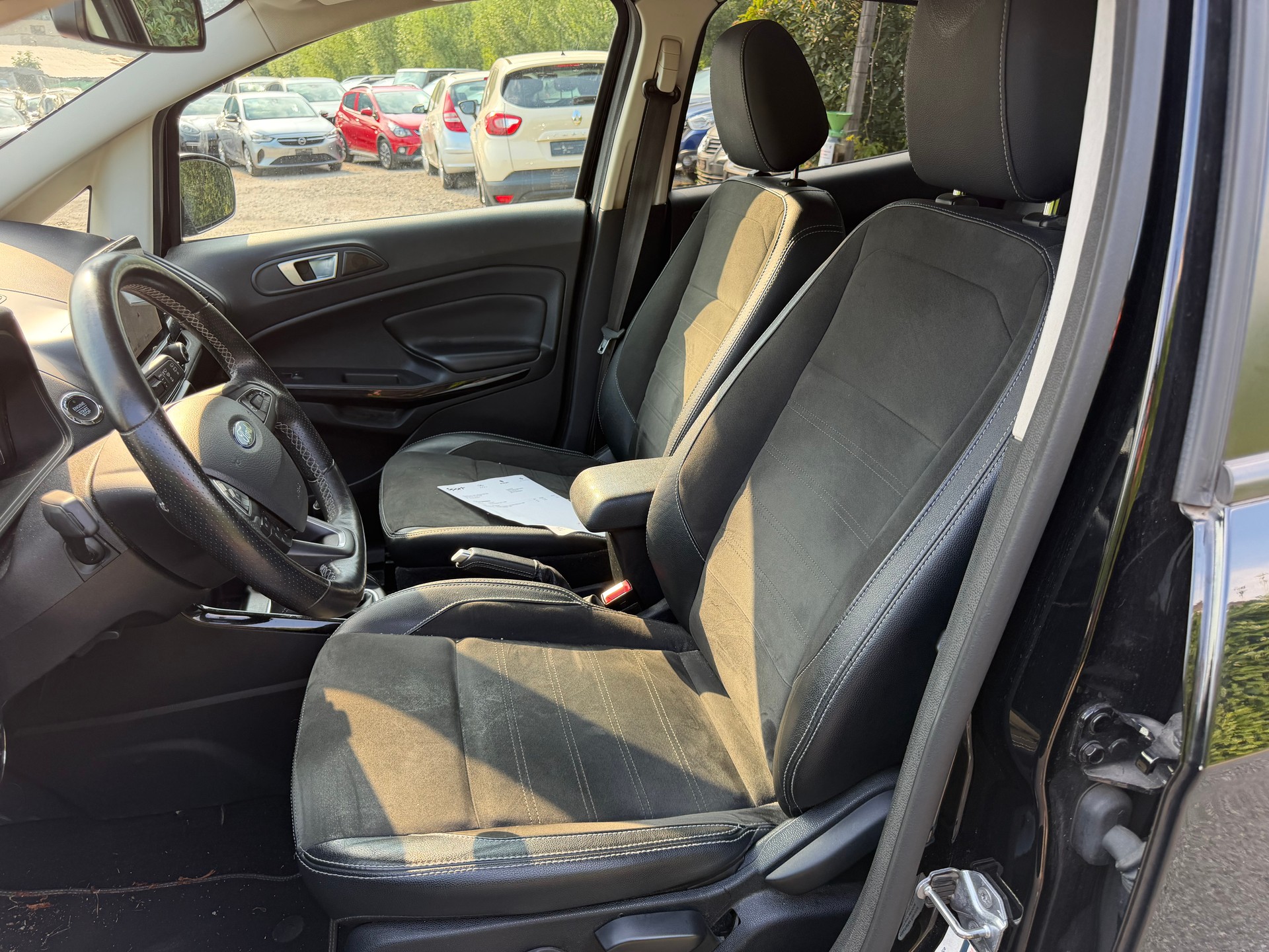 FORD EcoSport 1.0 SCTi ST-Line-image-6