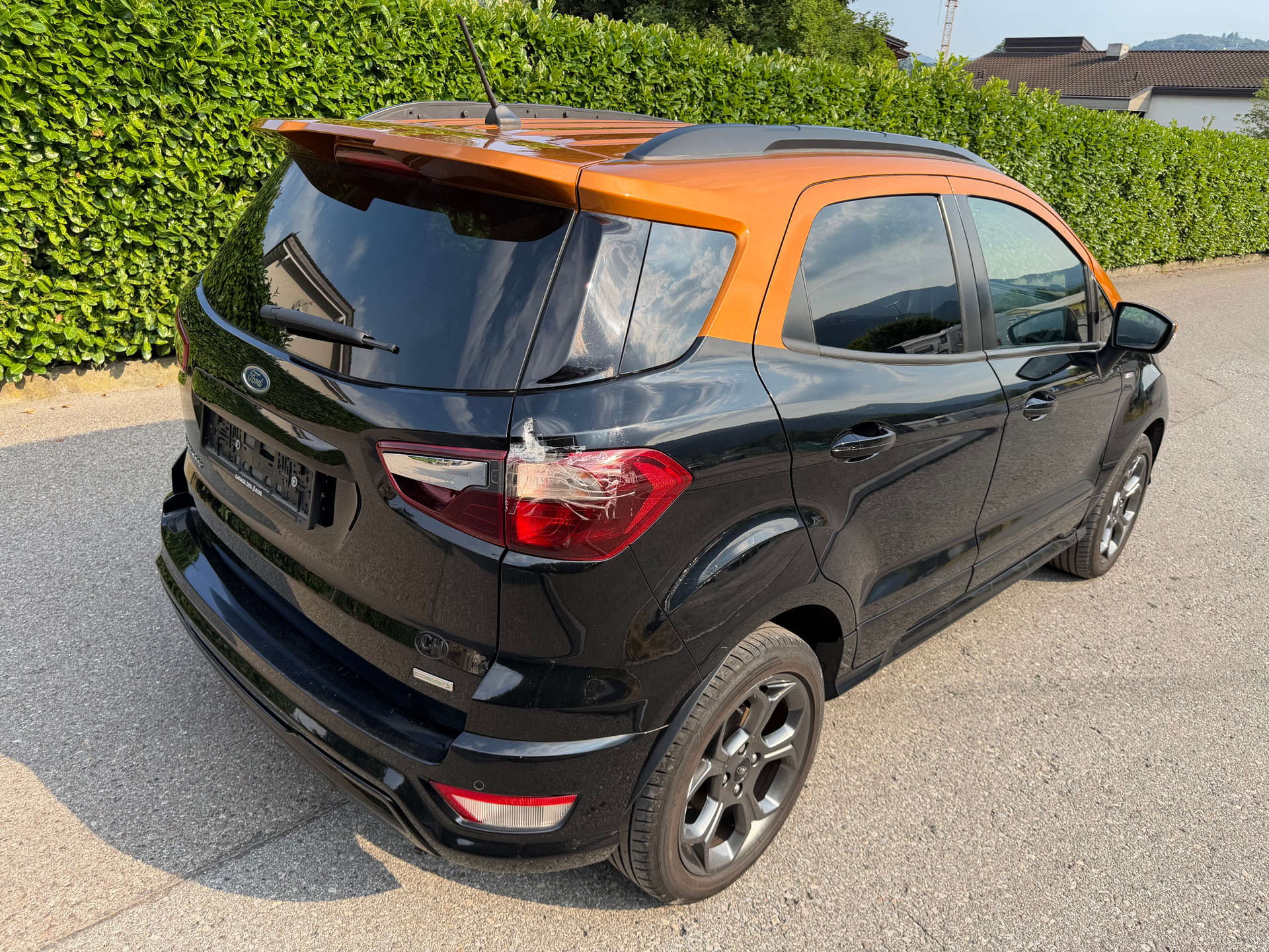 FORD EcoSport 1.0 SCTi ST-Line-image-2