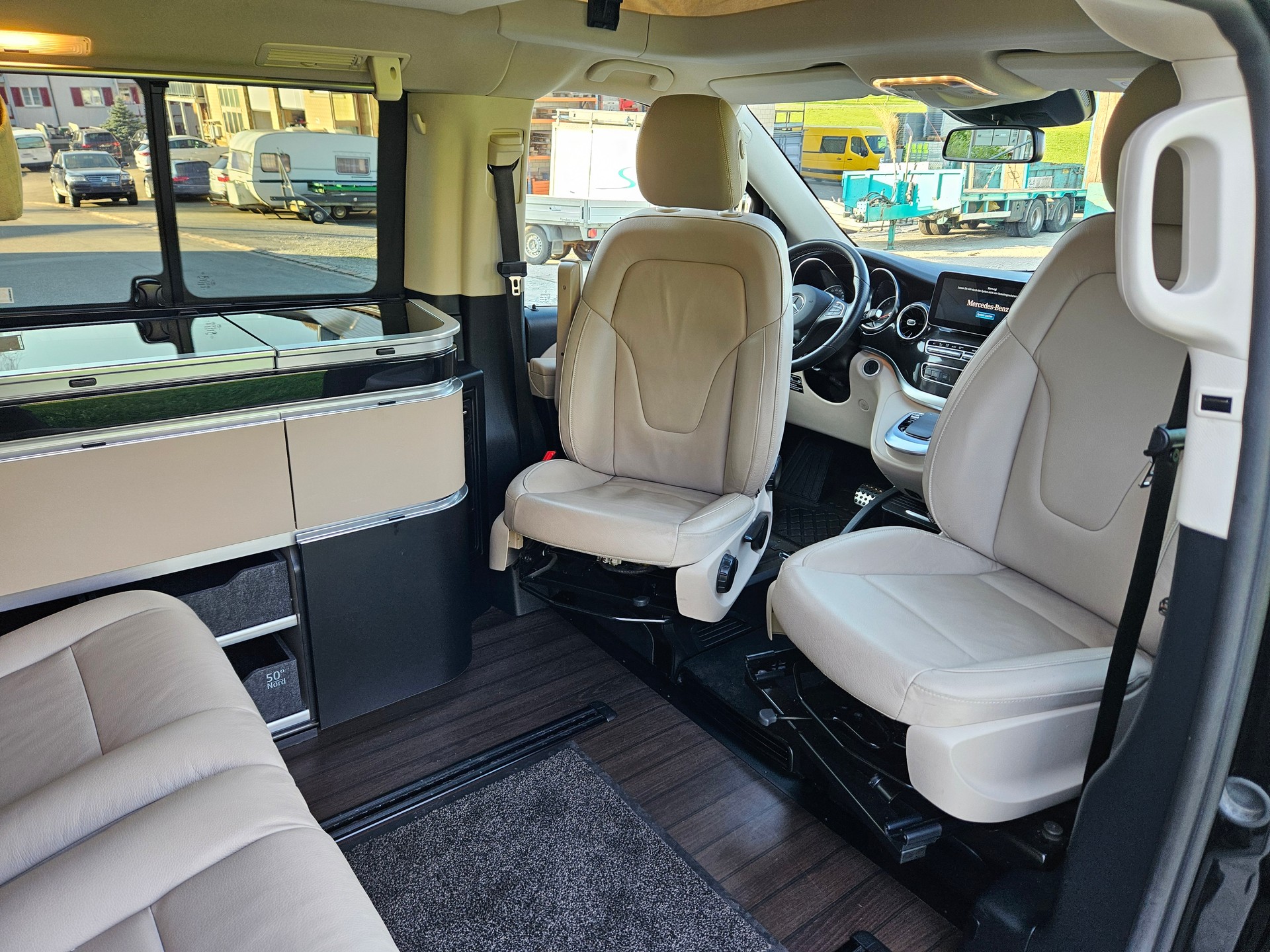 MERCEDES-BENZ Marco Polo 300 d 4M Automat-image-17