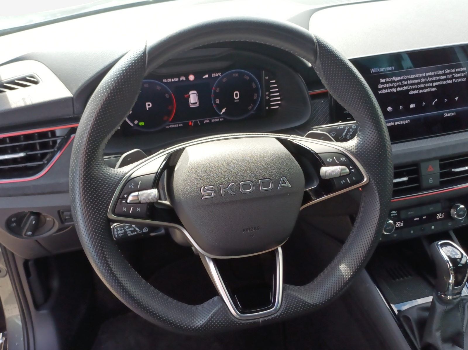 SKODA Kamiq 1.0 TSI Dynamic DSG-image-9