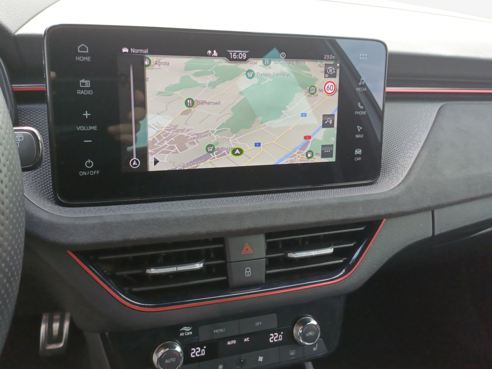 SKODA Kamiq 1.0 TSI Dynamic DSG-image-10