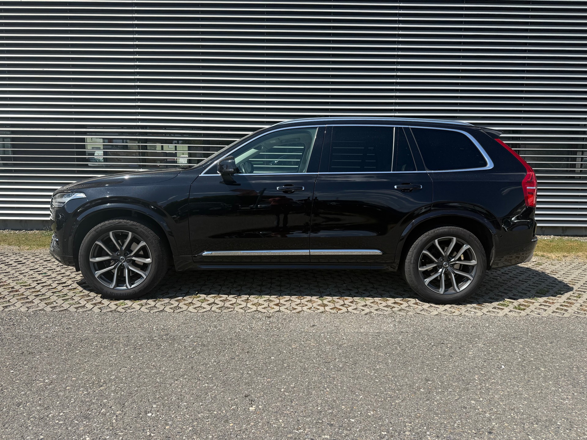 VOLVO XC90 D5 AWD Inscription Geartronic-image-12