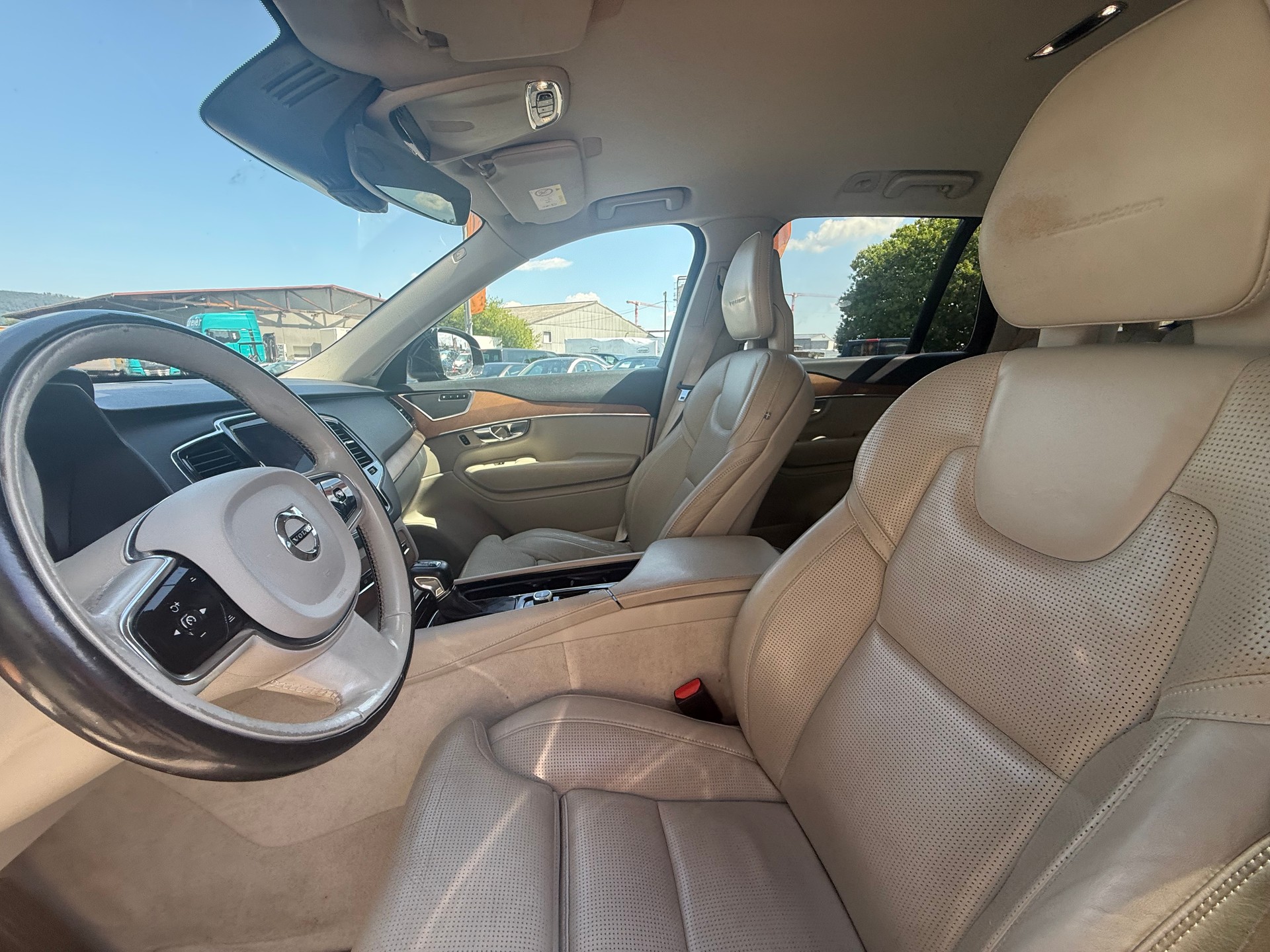 VOLVO XC90 D5 AWD Inscription Geartronic-image-11