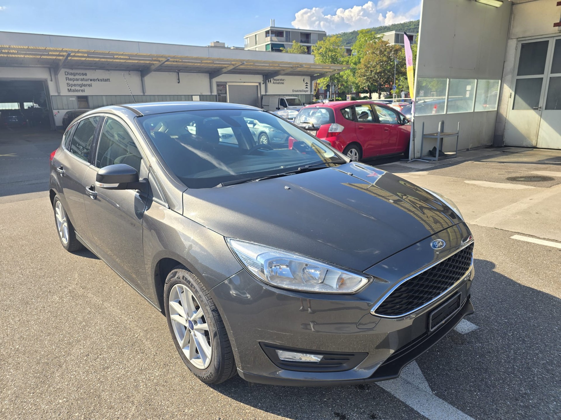FORD Focus-showroom-element-2