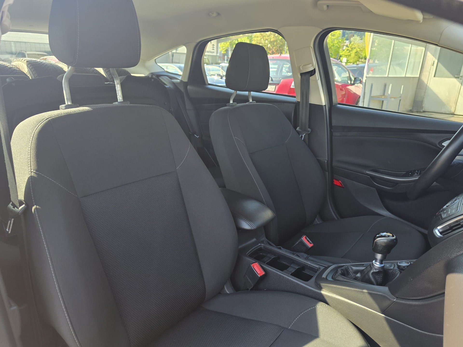FORD Focus-image-14