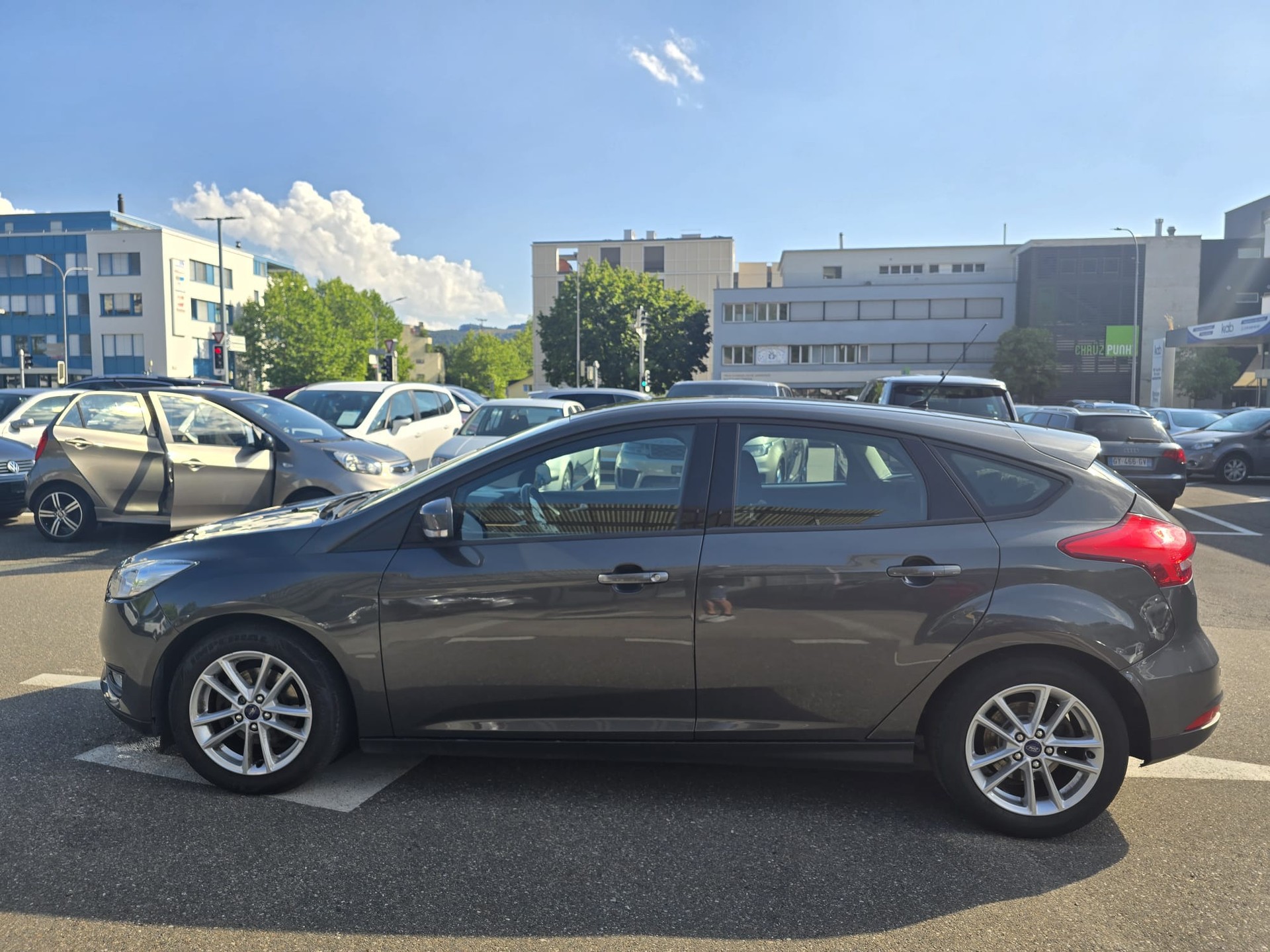 FORD Focus-image-7