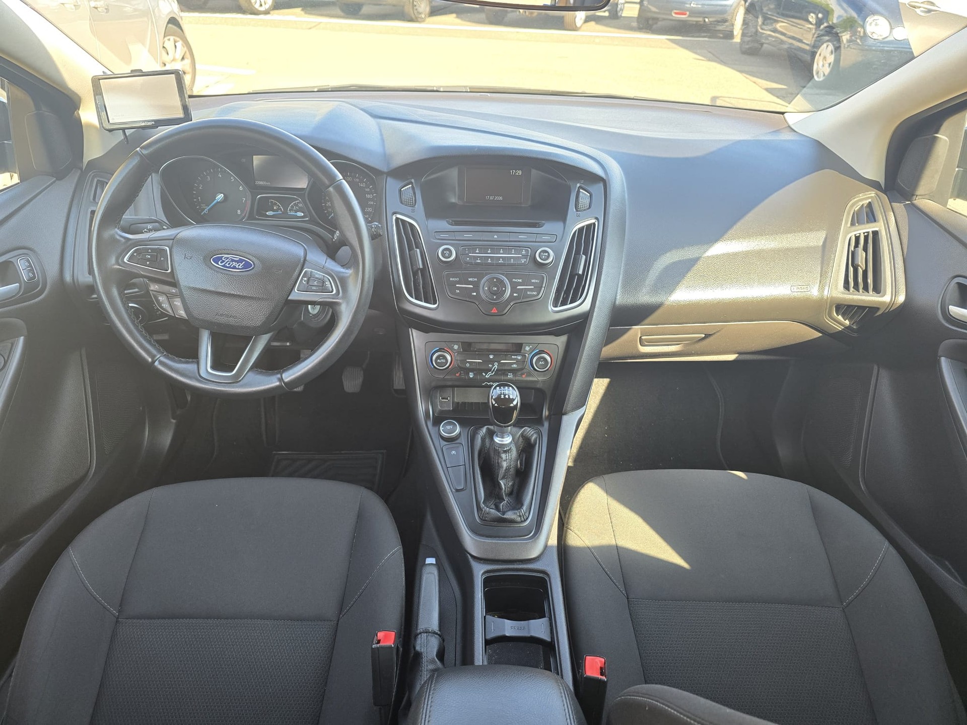 FORD Focus-image-8