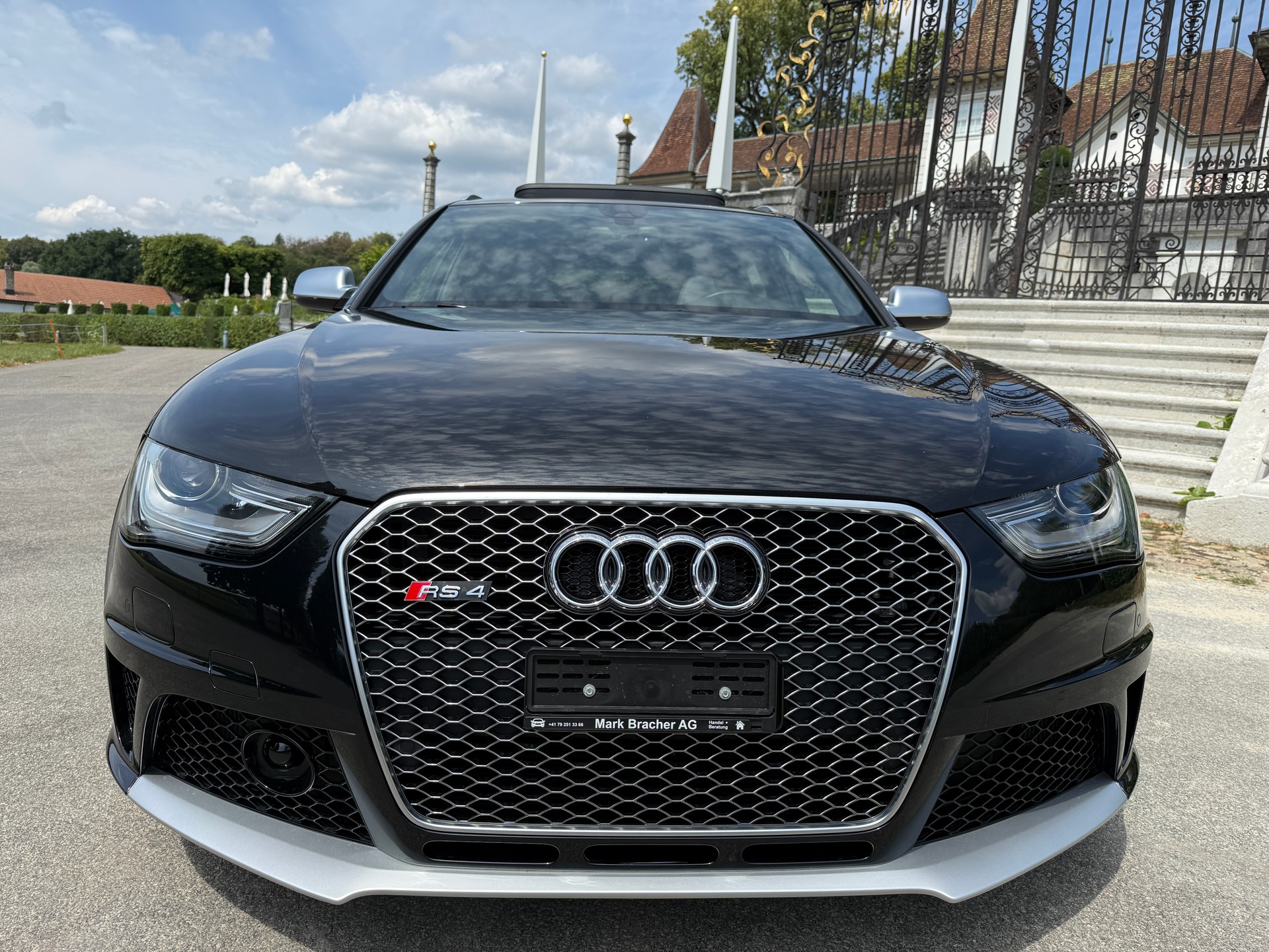 AUDI RS4 Avant 4.2 FSI V8 quattro S-tronic-image-11