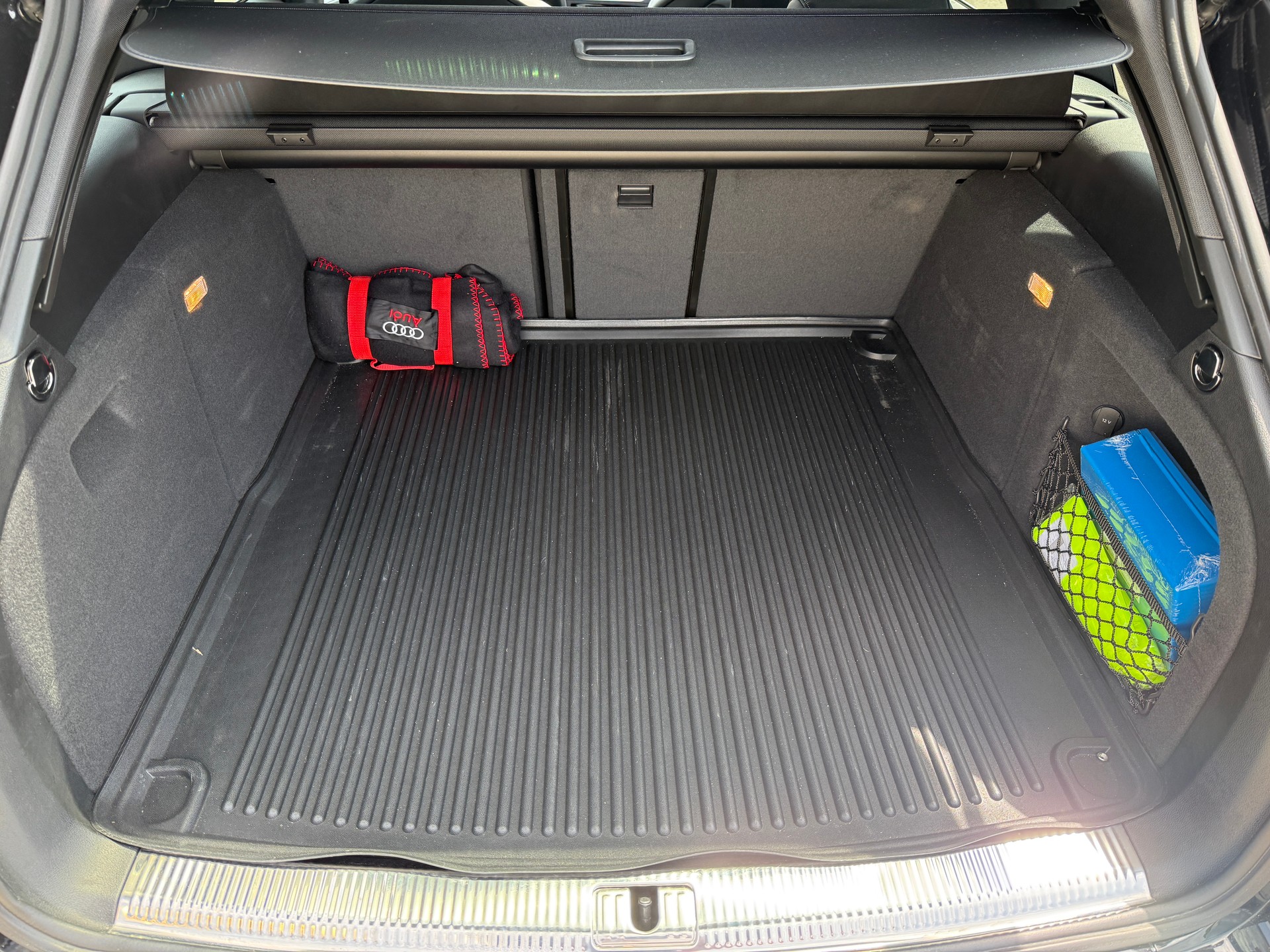 AUDI RS4 Avant 4.2 FSI V8 quattro S-tronic-image-14
