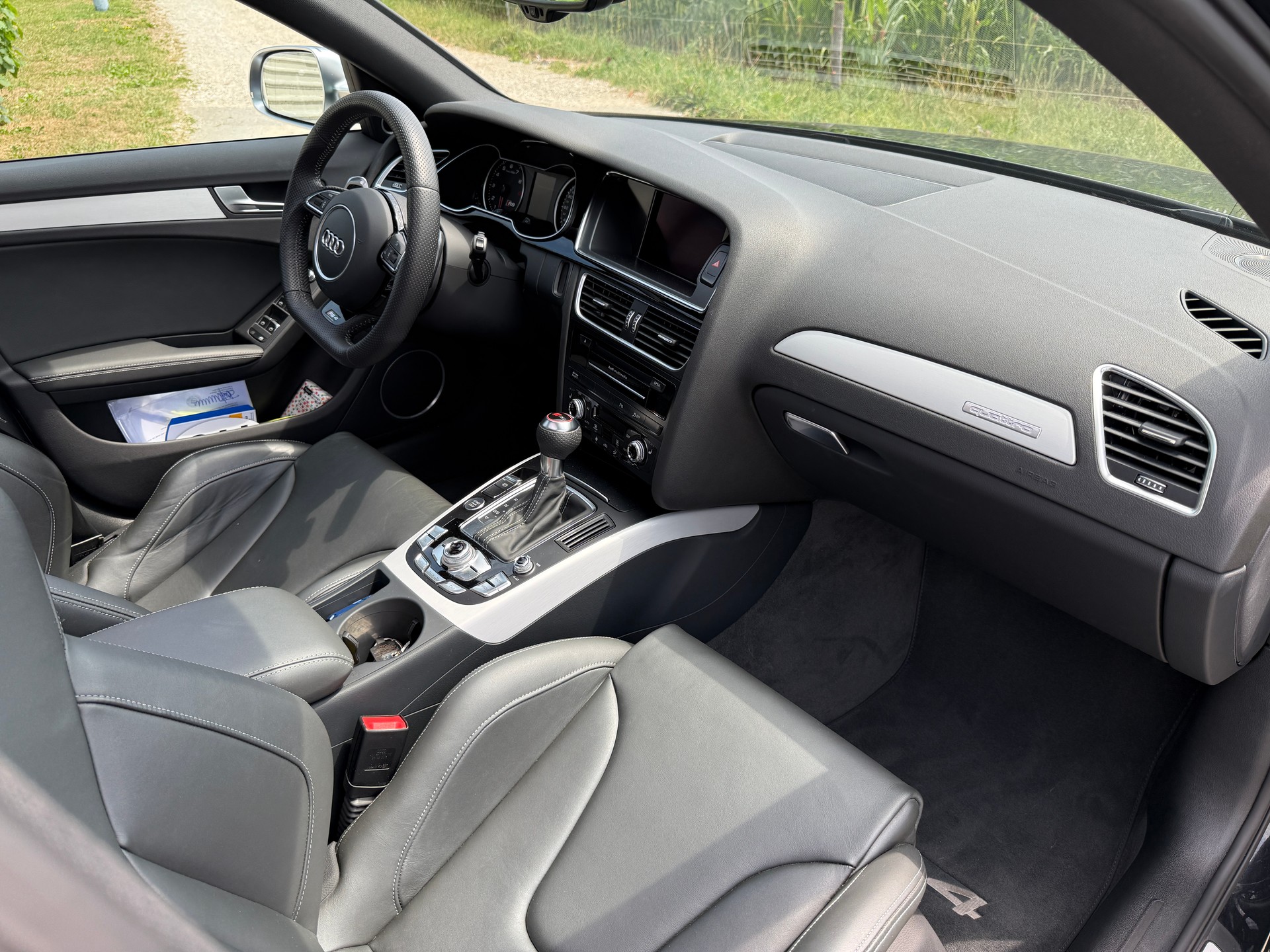 AUDI RS4 Avant 4.2 FSI V8 quattro S-tronic-image-20