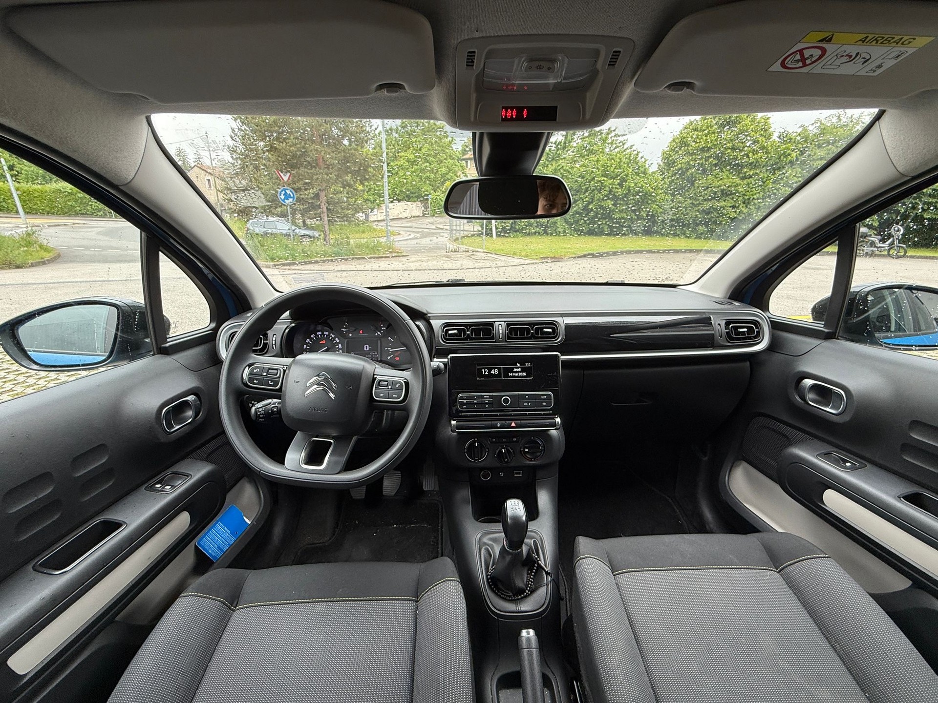 CITROEN C3 1.2i PureTech Shine-image-9