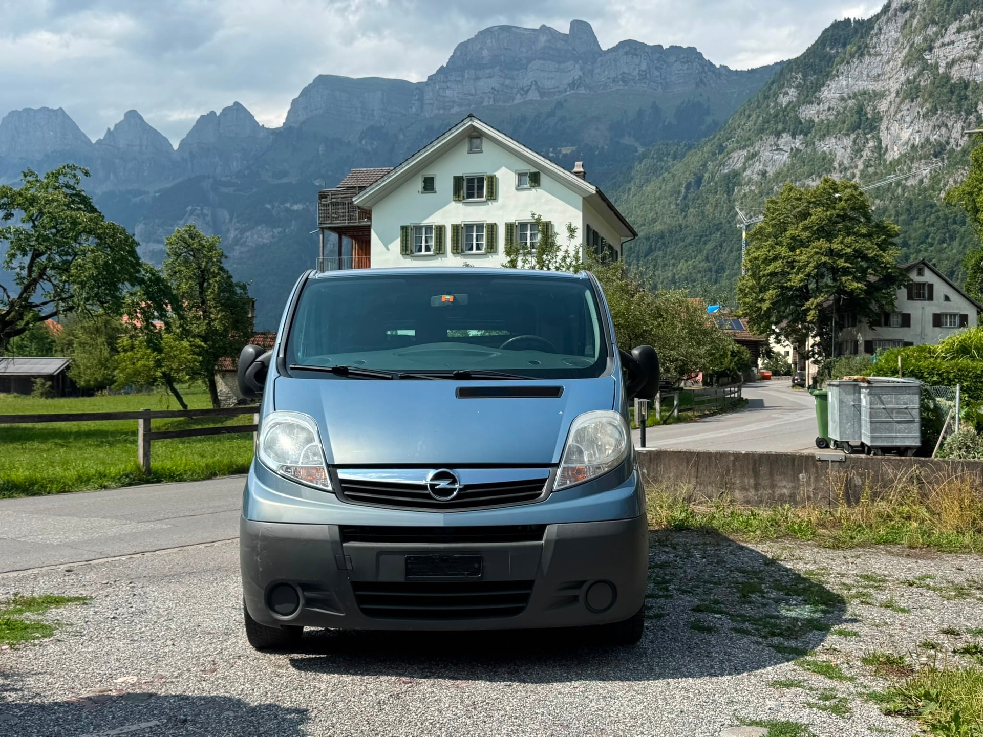 OPEL Vivaro 2.5 CDTI 2.7t L1H1-image-1