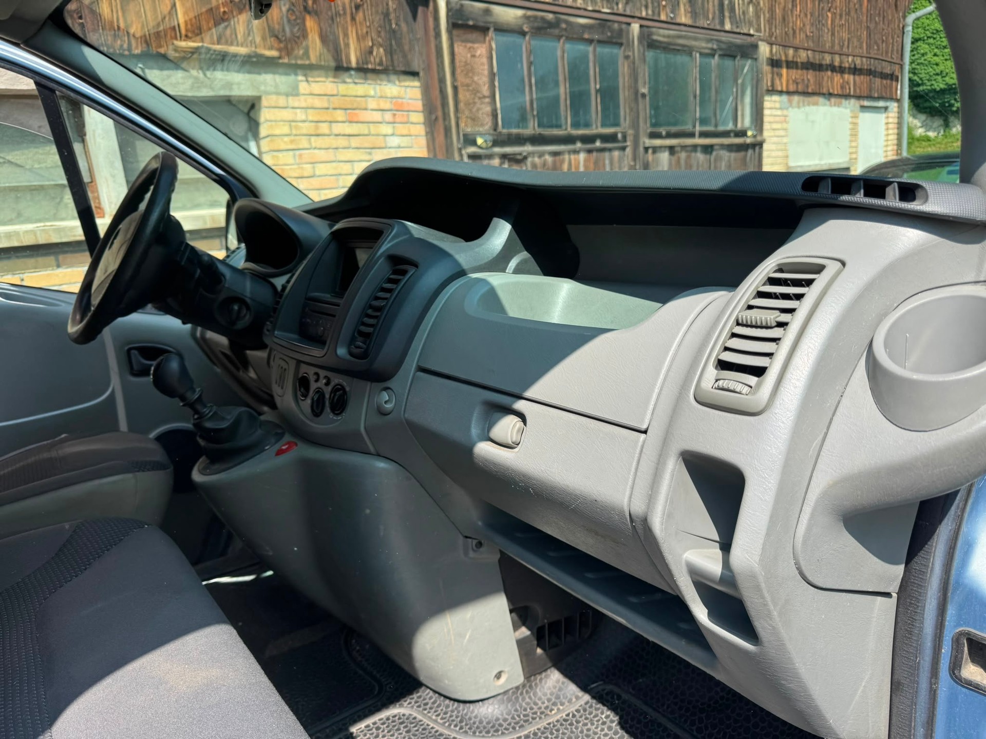 OPEL Vivaro 2.5 CDTI 2.7t L1H1-image-3