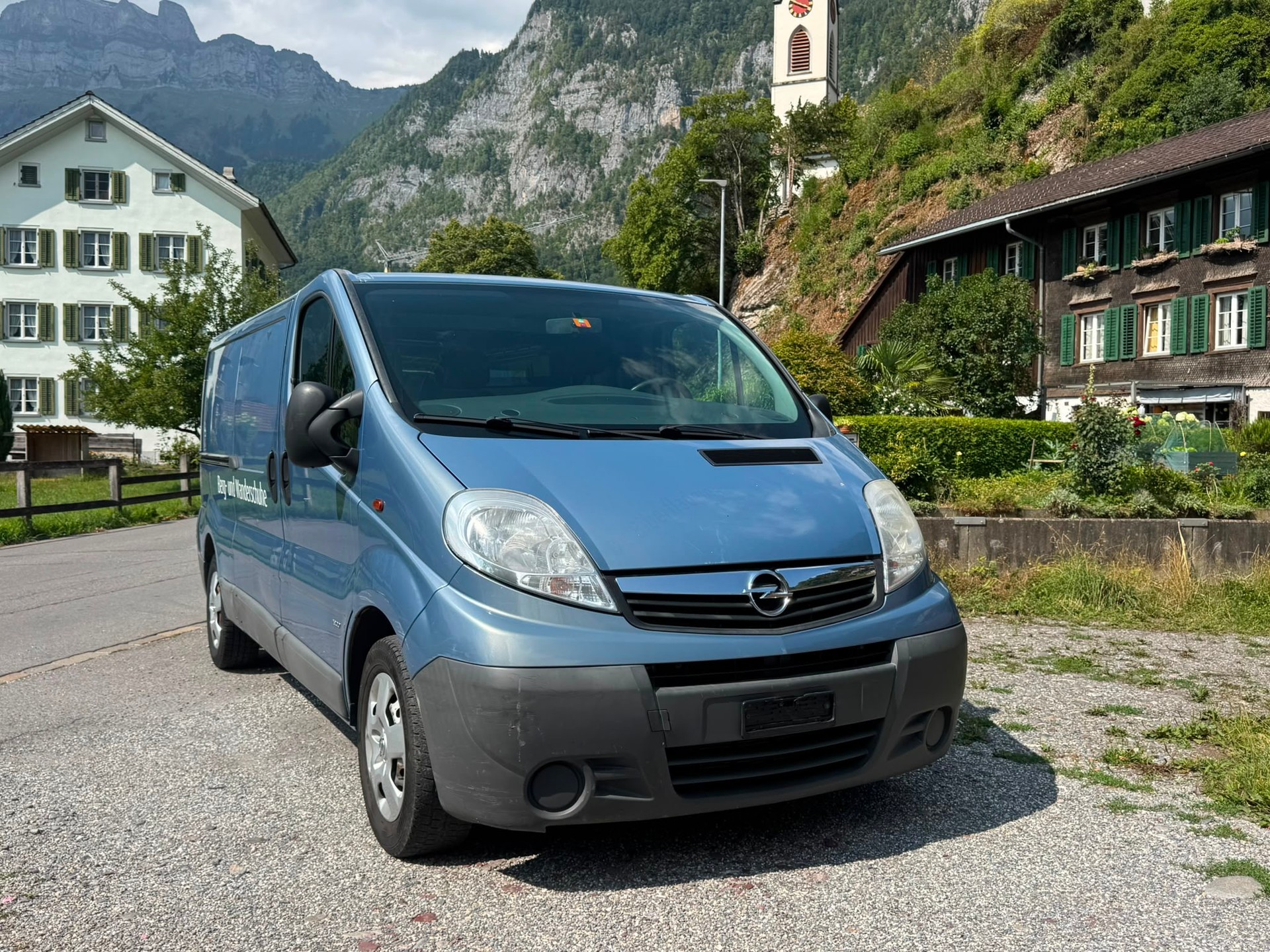 OPEL Vivaro 2.5 CDTI 2.7t L1H1