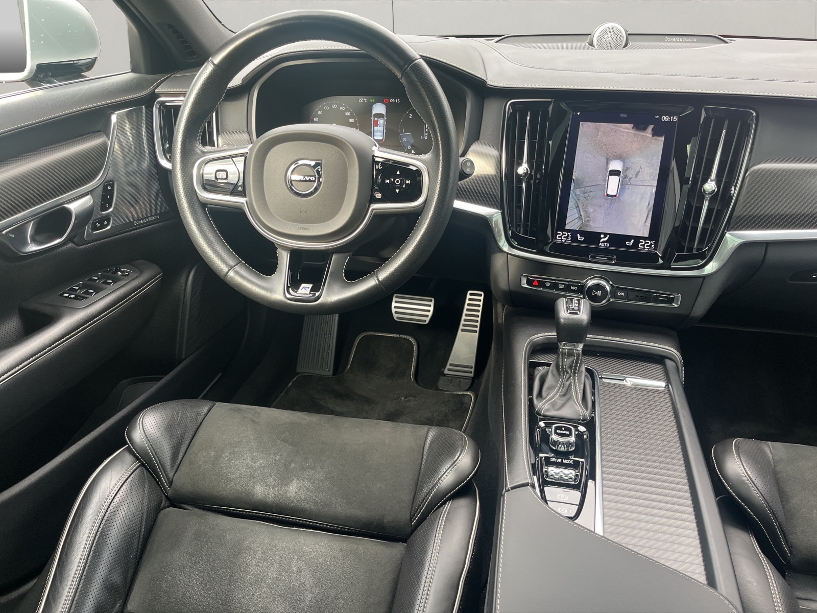 VOLVO V90 2.0 D5 R-Design AWD-image-15