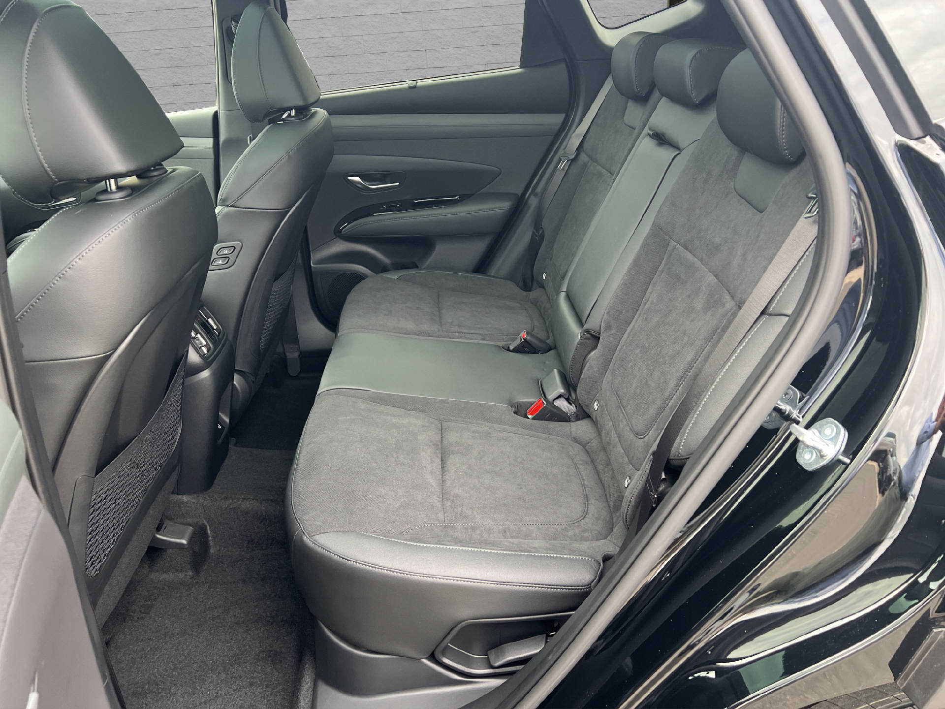HYUNDAI Tucson 1.6 T-GDi HEV 20th Anniversary 4WD-image-12