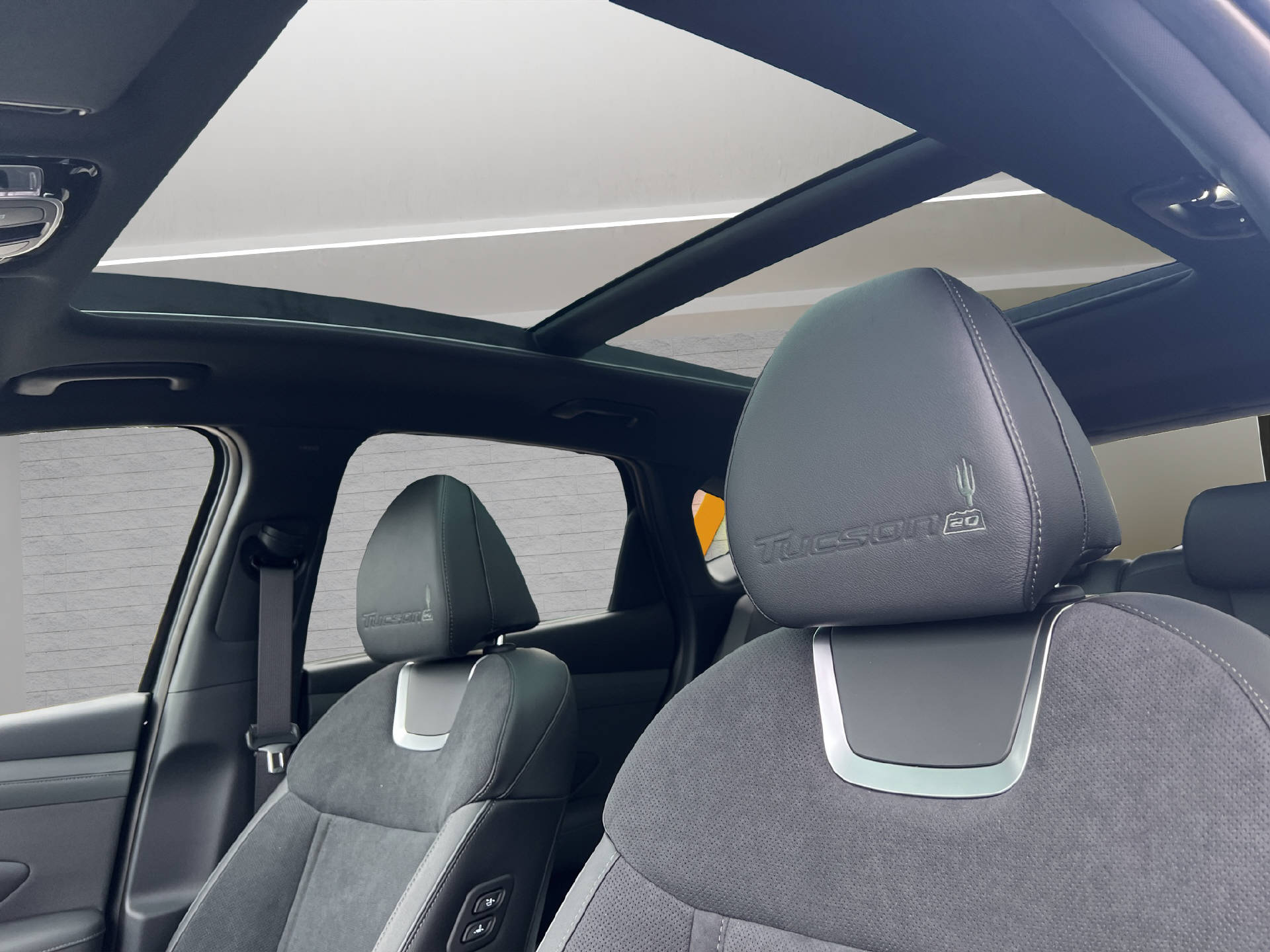 HYUNDAI Tucson 1.6 T-GDi HEV 20th Anniversary 4WD-image-11