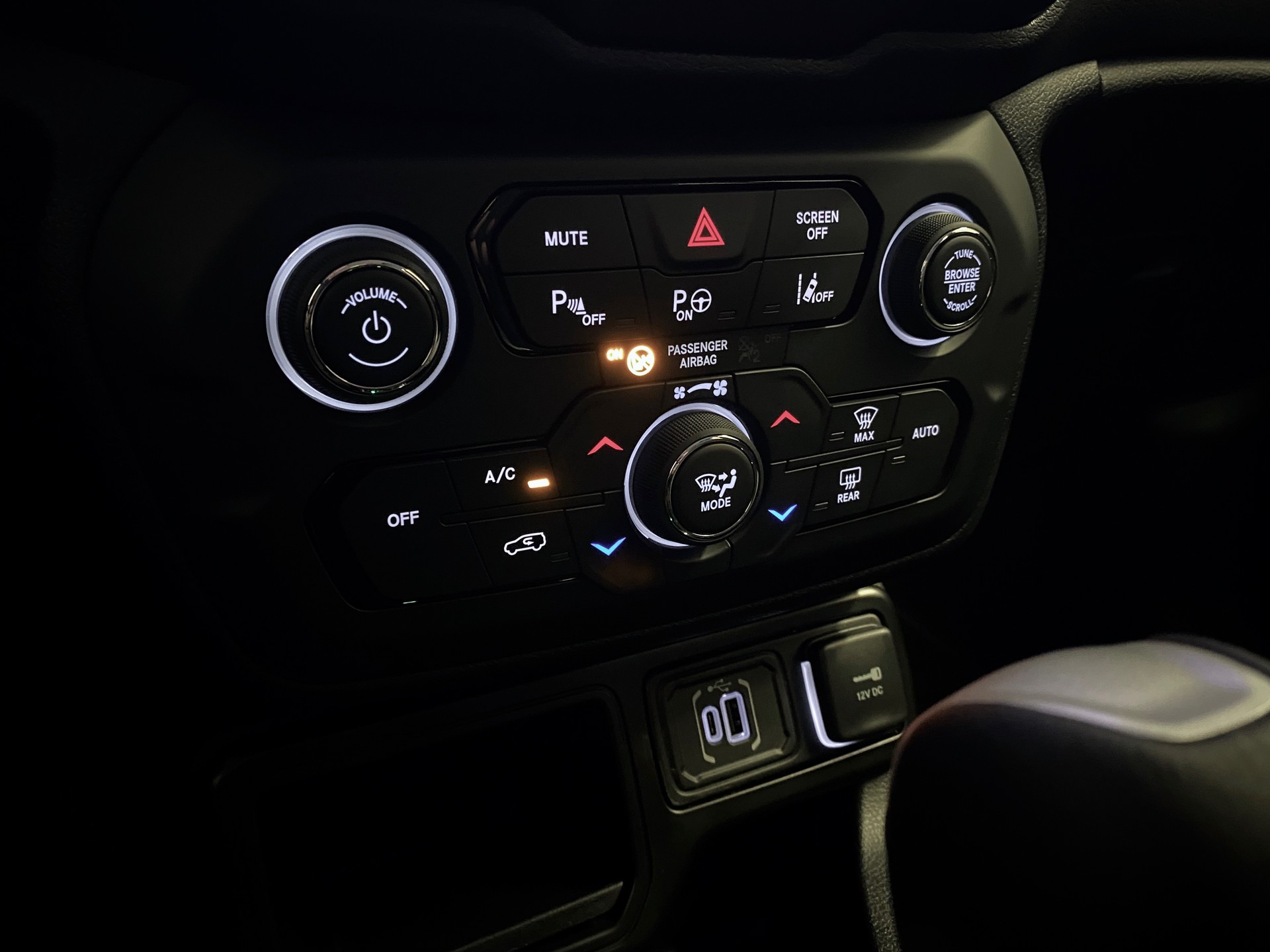 JEEP Renegade 1.5*MildHybrid*Swiss*Summit*-image-16