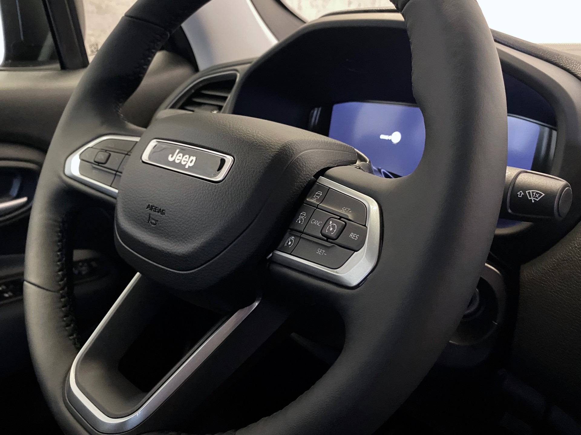 JEEP Renegade 1.5*MildHybrid*Swiss*Summit*-image-12