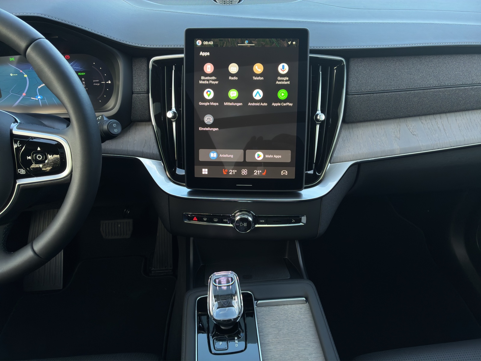 VOLVO XC90 2.0 T8 TE XCLUSIVE Edition Dark eAWD-image-17