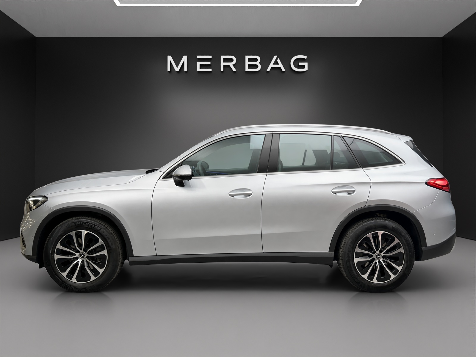 MERCEDES-BENZ GLC 220 d 4MATIC-image-2