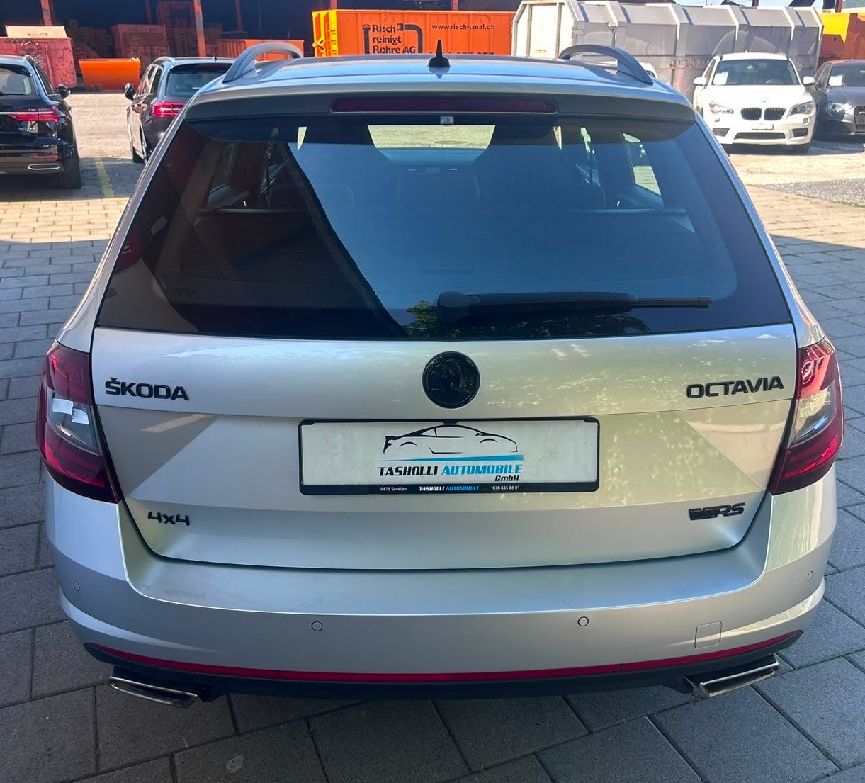 SKODA Octavia Combi 2.0 TDI RS 4x4 DSG-image-4