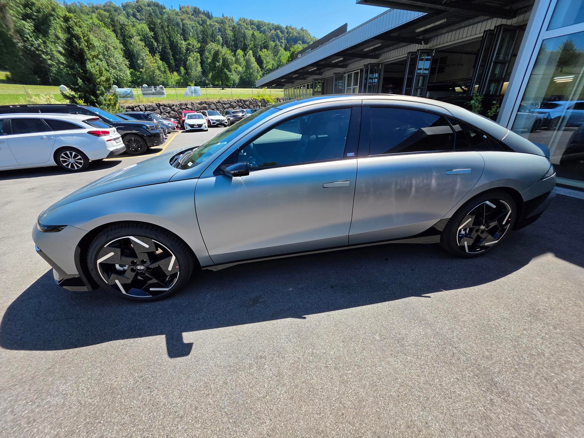 HYUNDAI Ioniq 6 84kWh Vertex 4WD-showroom-element-3