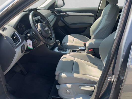 AUDI Q3 2.0 TDI quattro-image-7