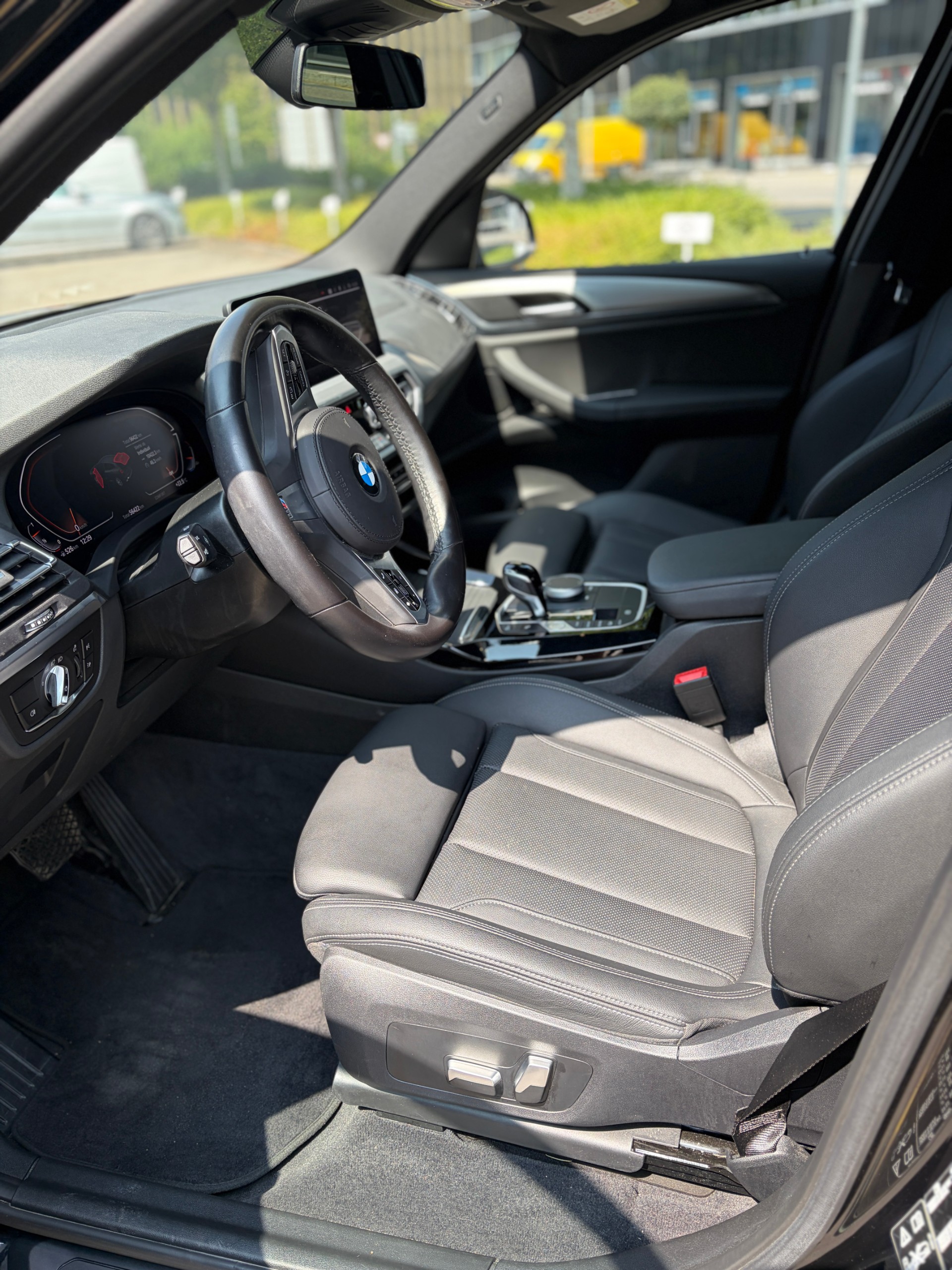 BMW xDrive20d * BMW-Garantie bis 05.2028 * Anhängerkupplung-image-2