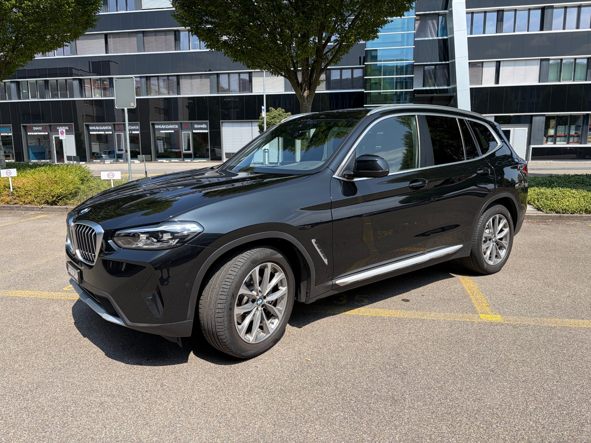 BMW xDrive20d * BMW-Garantie bis 05.2028 * Anhängerkupplung-image-0