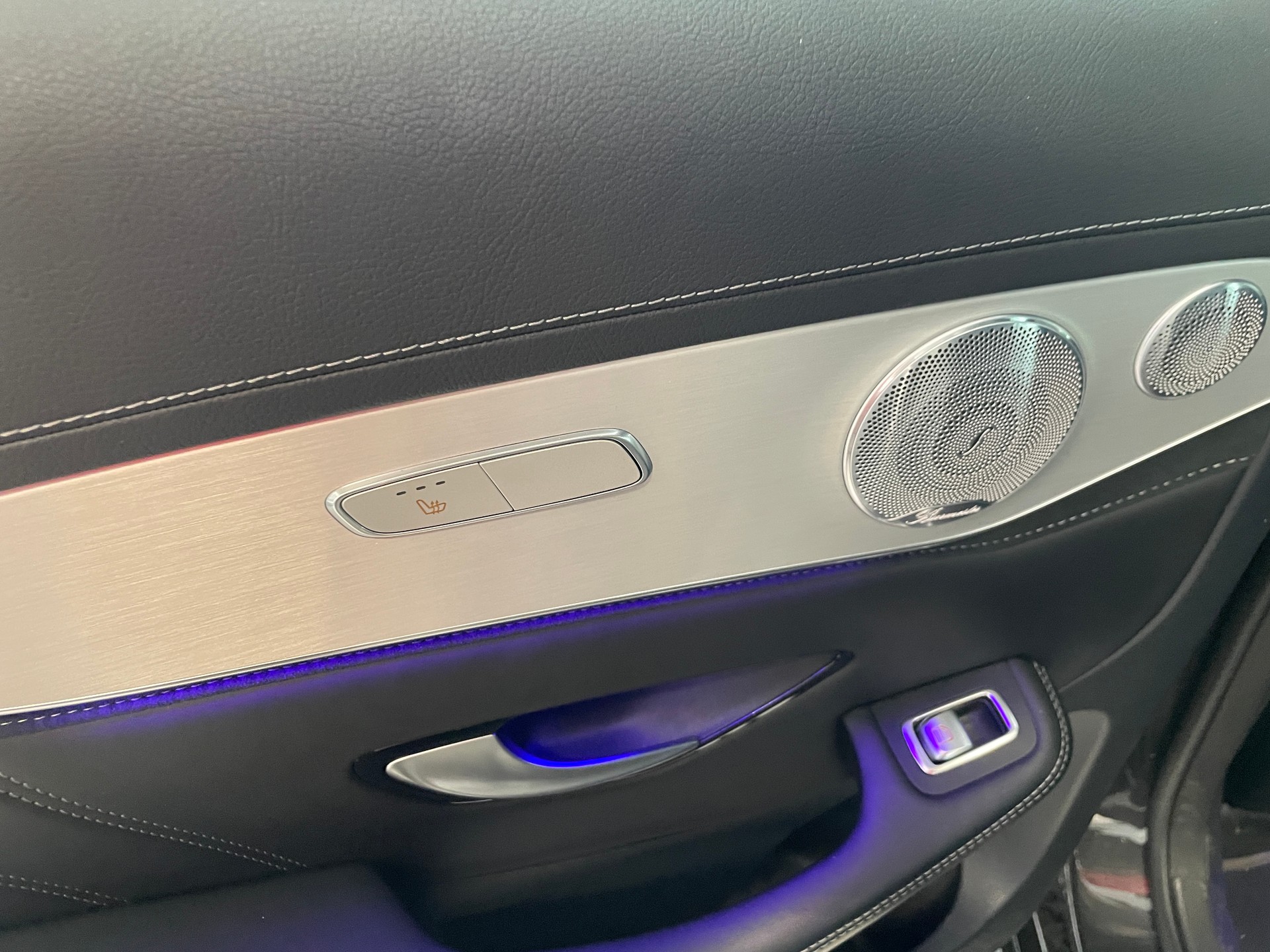 MERCEDES-BENZ GLC 63 S AMG 4Matic 9G-Tronic-image-13